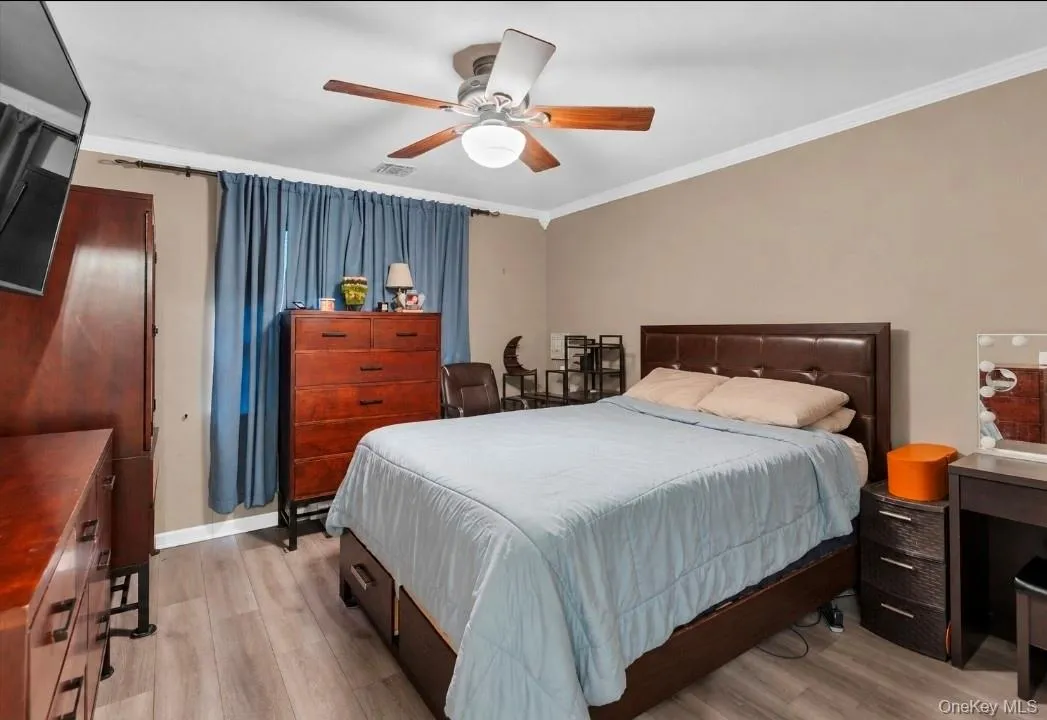 25 Victorian Lane, Brookhaven, NY, 2 Bedrooms Bedrooms, 5 Rooms Rooms,1 BathroomBathrooms,Residential,For Rent,Victorian,0,1039399 25 Victorian Lane, Brookhaven, NY, 2 Bedrooms Bedrooms, 5 Rooms Rooms,1 BathroomBathrooms,Residential,For Rent,Victorian,0,1039399