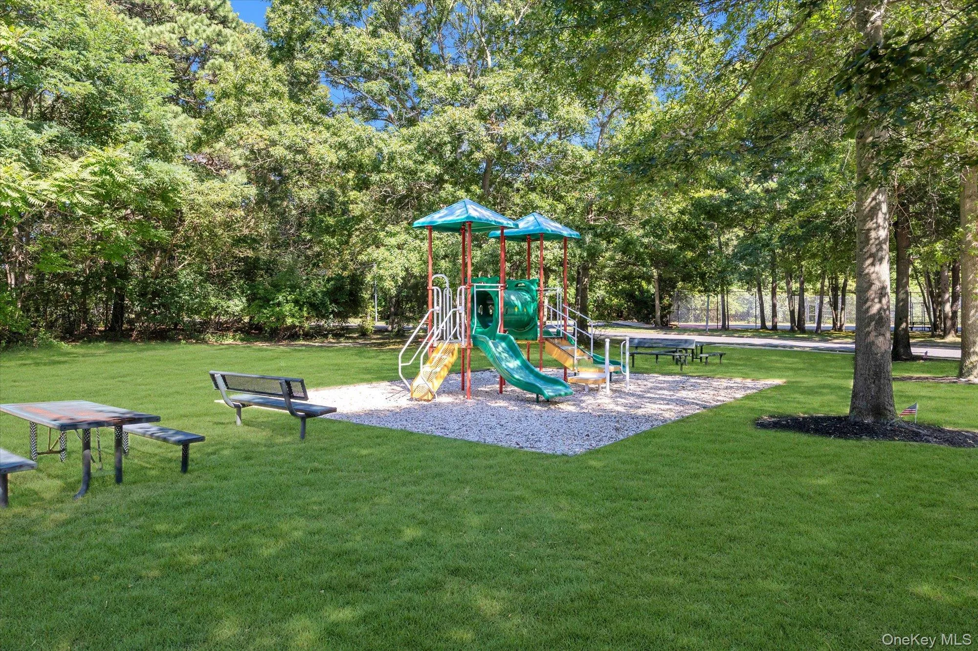 25 Victorian Lane, Brookhaven, NY, 2 Bedrooms Bedrooms, 5 Rooms Rooms,1 BathroomBathrooms,Residential,For Rent,Victorian,0,1039399 25 Victorian Lane, Brookhaven, NY, 2 Bedrooms Bedrooms, 5 Rooms Rooms,1 BathroomBathrooms,Residential,For Rent,Victorian,0,1039399