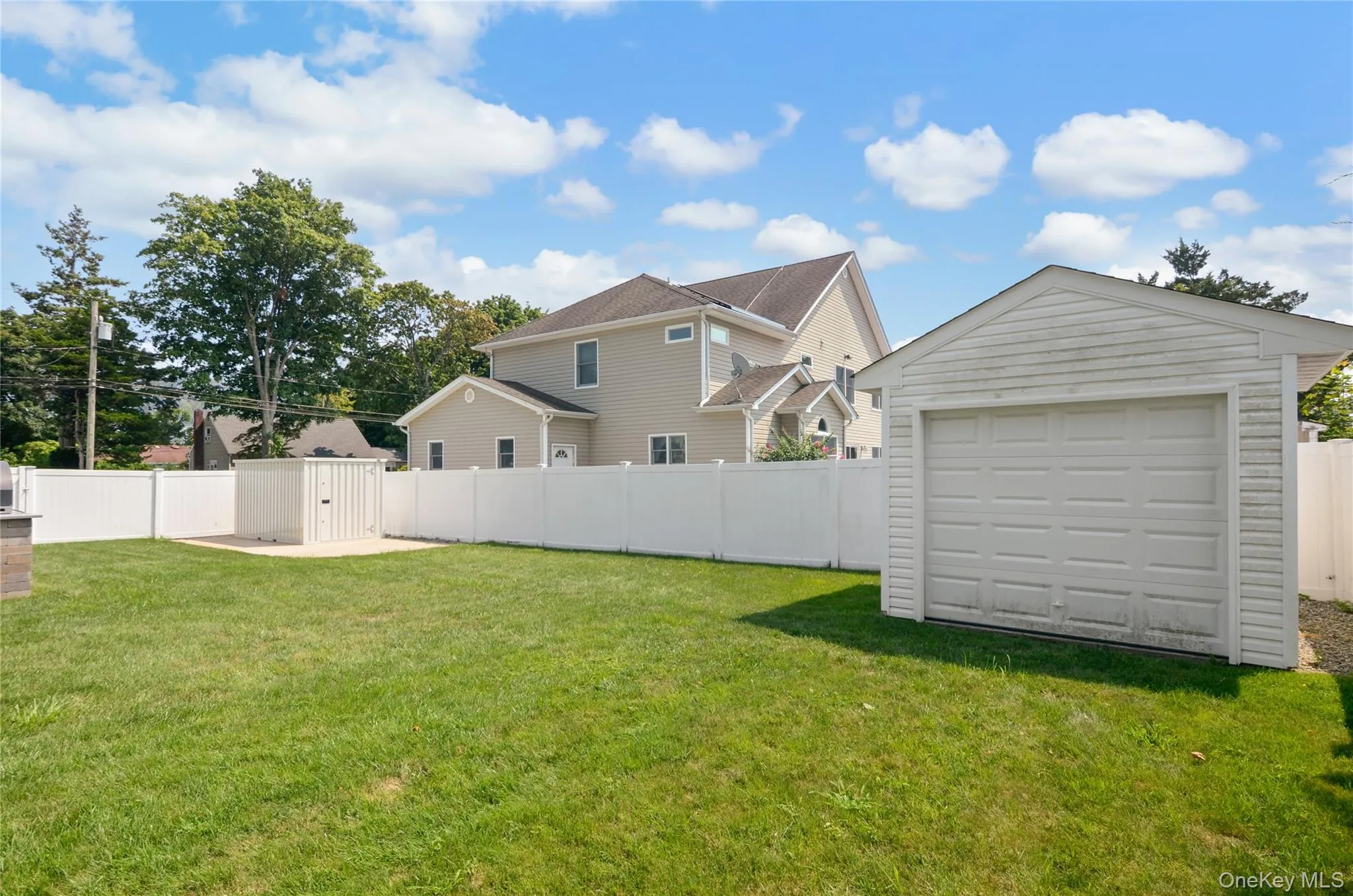 78 Osceola Avenue, Babylon, NY, 6 Bedrooms Bedrooms, 10 Rooms Rooms,2 BathroomsBathrooms,Residential,For Rent,Osceola,0,1039403 78 Osceola Avenue, Babylon, NY, 6 Bedrooms Bedrooms, 10 Rooms Rooms,2 BathroomsBathrooms,Residential,For Rent,Osceola,0,1039403