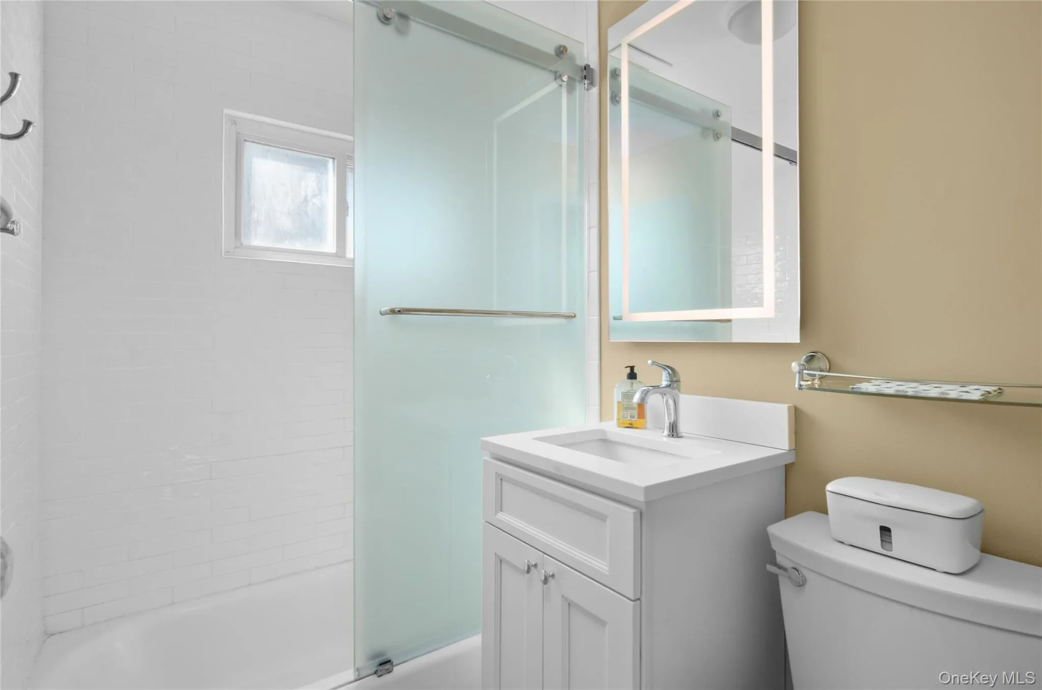 78 Osceola Avenue, Babylon, NY, 6 Bedrooms Bedrooms, 10 Rooms Rooms,2 BathroomsBathrooms,Residential,For Rent,Osceola,0,1039403 78 Osceola Avenue, Babylon, NY, 6 Bedrooms Bedrooms, 10 Rooms Rooms,2 BathroomsBathrooms,Residential,For Rent,Osceola,0,1039403