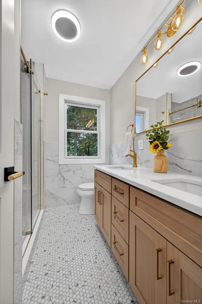 5 Truesdale Court, Smithtown, NY, 4 Bedrooms Bedrooms, 6 Rooms Rooms,3 BathroomsBathrooms,Residential,For Rent,Truesdale,0,1039410 5 Truesdale Court, Smithtown, NY, 4 Bedrooms Bedrooms, 6 Rooms Rooms,3 BathroomsBathrooms,Residential,For Rent,Truesdale,0,1039410