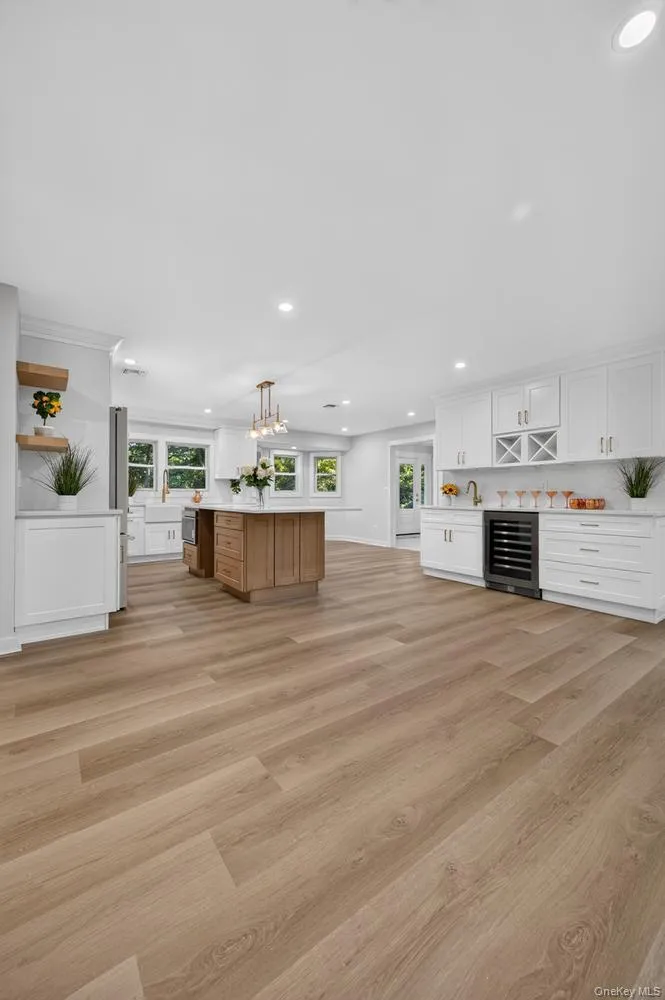 5 Truesdale Court, Smithtown, NY, 4 Bedrooms Bedrooms, 6 Rooms Rooms,3 BathroomsBathrooms,Residential,For Rent,Truesdale,0,1039410 5 Truesdale Court, Smithtown, NY, 4 Bedrooms Bedrooms, 6 Rooms Rooms,3 BathroomsBathrooms,Residential,For Rent,Truesdale,0,1039410