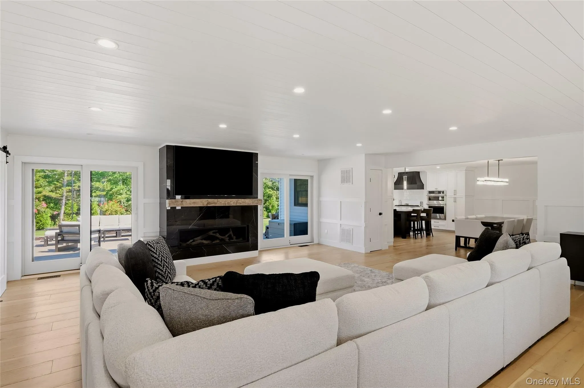 16 Twin River Drive, Islip, NY, 4 Bedrooms Bedrooms, 10 Rooms Rooms,2 BathroomsBathrooms,Residential,For Rent,Twin River,0,1039412 16 Twin River Drive, Islip, NY, 4 Bedrooms Bedrooms, 10 Rooms Rooms,2 BathroomsBathrooms,Residential,For Rent,Twin River,0,1039412