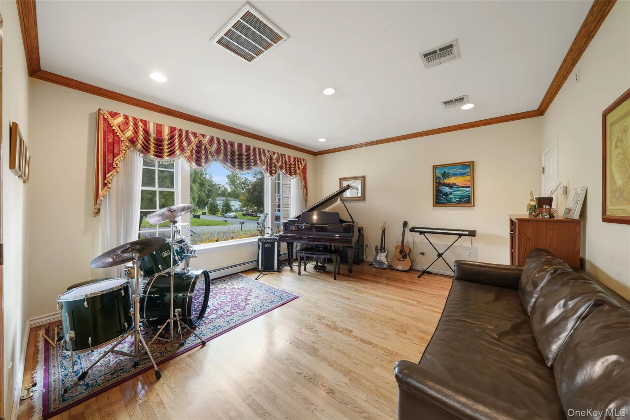 6 Orchard Hill Drive, Ramapo, NY, 8 Bedrooms Bedrooms, 12 Rooms Rooms,4 BathroomsBathrooms,Residential,For Rent,Orchard Hill,0,1039415 6 Orchard Hill Drive, Ramapo, NY, 8 Bedrooms Bedrooms, 12 Rooms Rooms,4 BathroomsBathrooms,Residential,For Rent,Orchard Hill,0,1039415