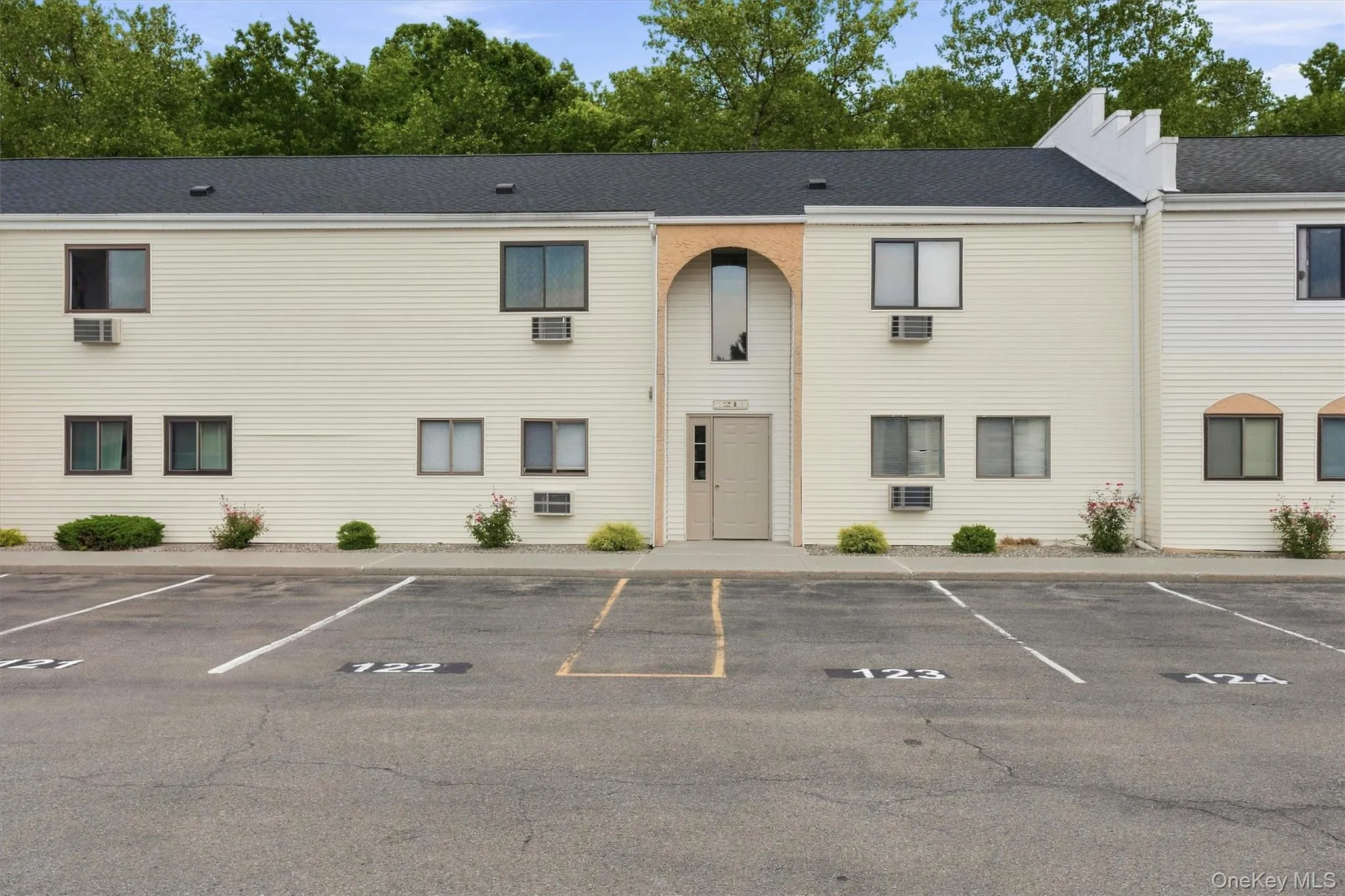 21 Scarborough Lane, Wappinger, NY, 1 Bedroom Bedrooms, 4 Rooms Rooms,1 BathroomBathrooms,Residential,For Rent,Scarborough,0,1039416 21 Scarborough Lane, Wappinger, NY, 1 Bedroom Bedrooms, 4 Rooms Rooms,1 BathroomBathrooms,Residential,For Rent,Scarborough,0,1039416