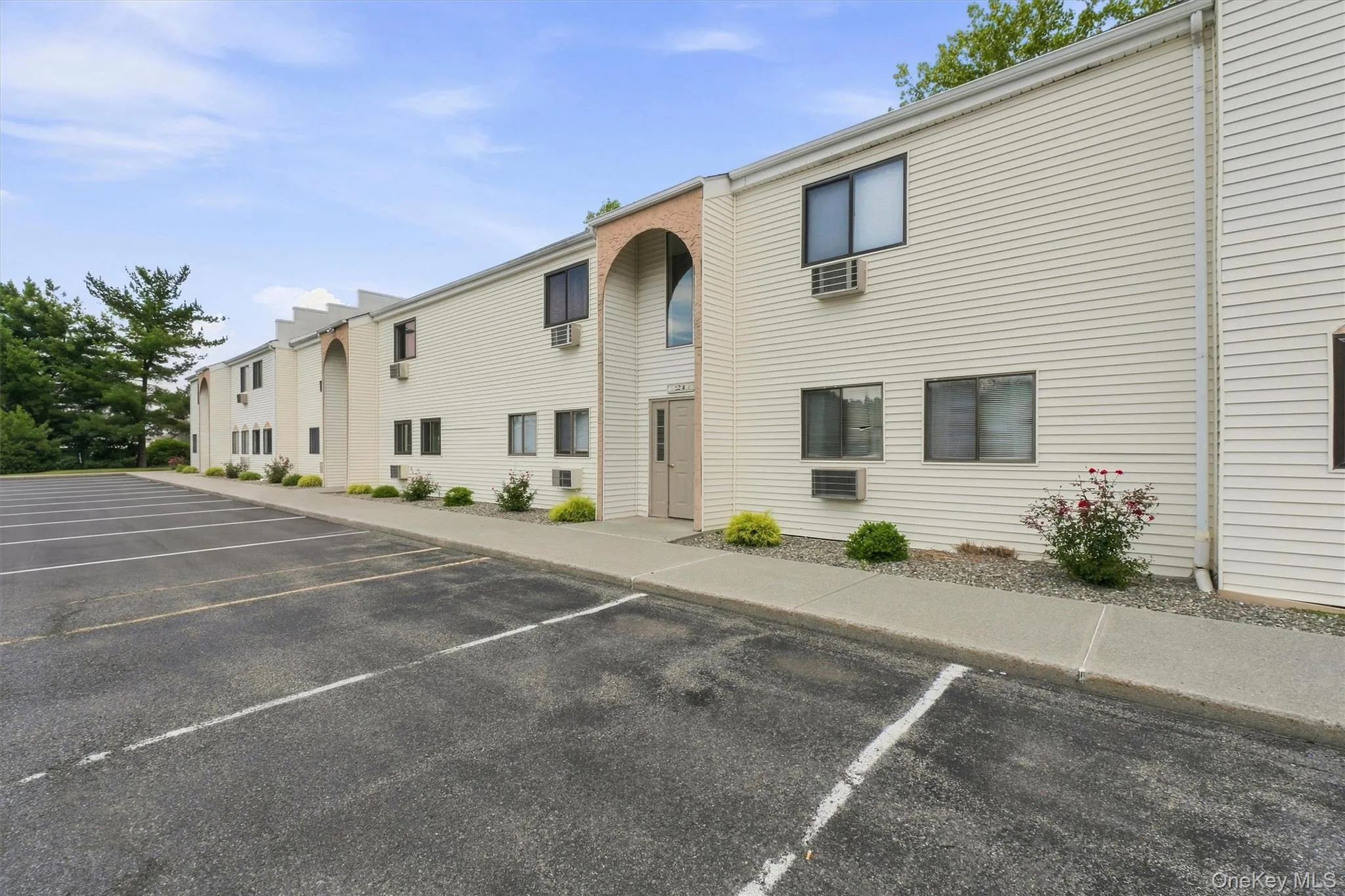 21 Scarborough Lane, Wappinger, NY, 1 Bedroom Bedrooms, 4 Rooms Rooms,1 BathroomBathrooms,Residential,For Rent,Scarborough,0,1039416 21 Scarborough Lane, Wappinger, NY, 1 Bedroom Bedrooms, 4 Rooms Rooms,1 BathroomBathrooms,Residential,For Rent,Scarborough,0,1039416