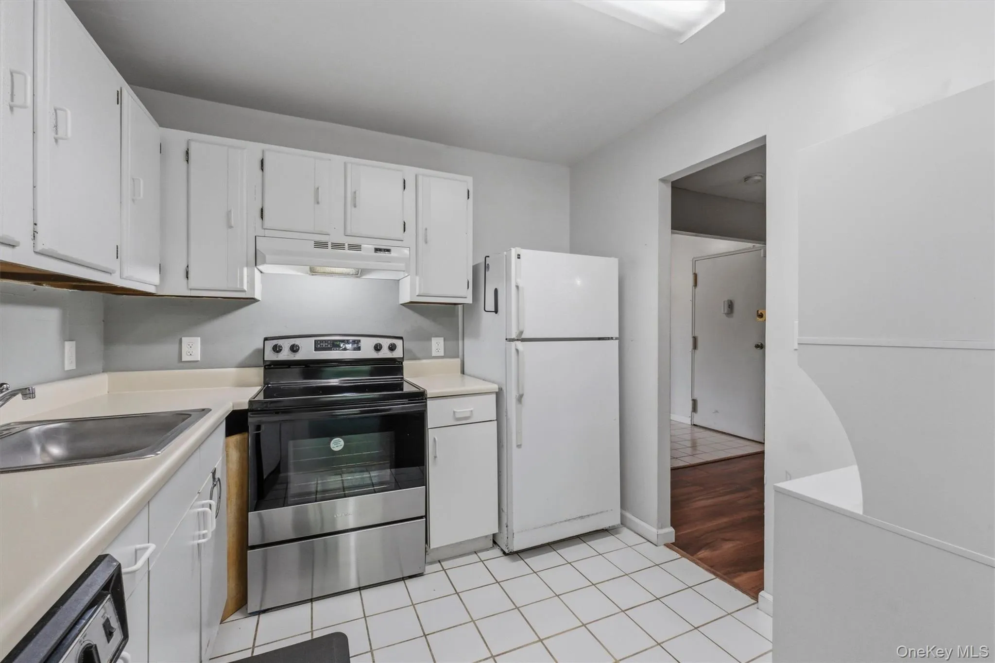 21 Scarborough Lane, Wappinger, NY, 1 Bedroom Bedrooms, 4 Rooms Rooms,1 BathroomBathrooms,Residential,For Rent,Scarborough,0,1039416 21 Scarborough Lane, Wappinger, NY, 1 Bedroom Bedrooms, 4 Rooms Rooms,1 BathroomBathrooms,Residential,For Rent,Scarborough,0,1039416