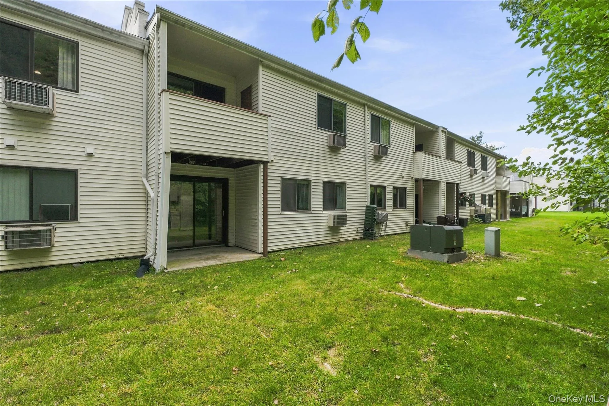 21 Scarborough Lane, Wappinger, NY, 1 Bedroom Bedrooms, 4 Rooms Rooms,1 BathroomBathrooms,Residential,For Rent,Scarborough,0,1039416 21 Scarborough Lane, Wappinger, NY, 1 Bedroom Bedrooms, 4 Rooms Rooms,1 BathroomBathrooms,Residential,For Rent,Scarborough,0,1039416