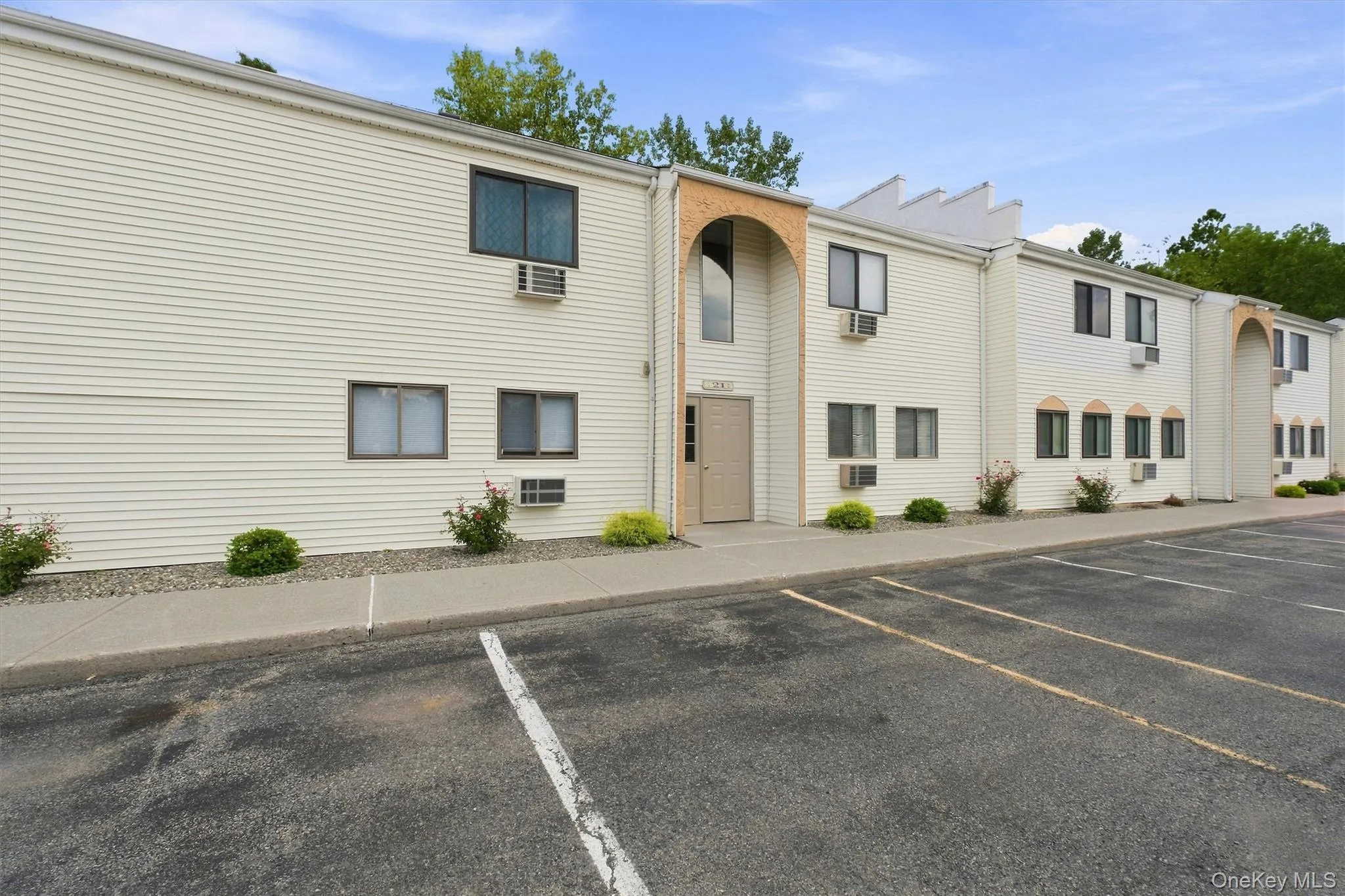 21 Scarborough Lane, Wappinger, NY, 1 Bedroom Bedrooms, 4 Rooms Rooms,1 BathroomBathrooms,Residential,For Rent,Scarborough,0,1039416 21 Scarborough Lane, Wappinger, NY, 1 Bedroom Bedrooms, 4 Rooms Rooms,1 BathroomBathrooms,Residential,For Rent,Scarborough,0,1039416
