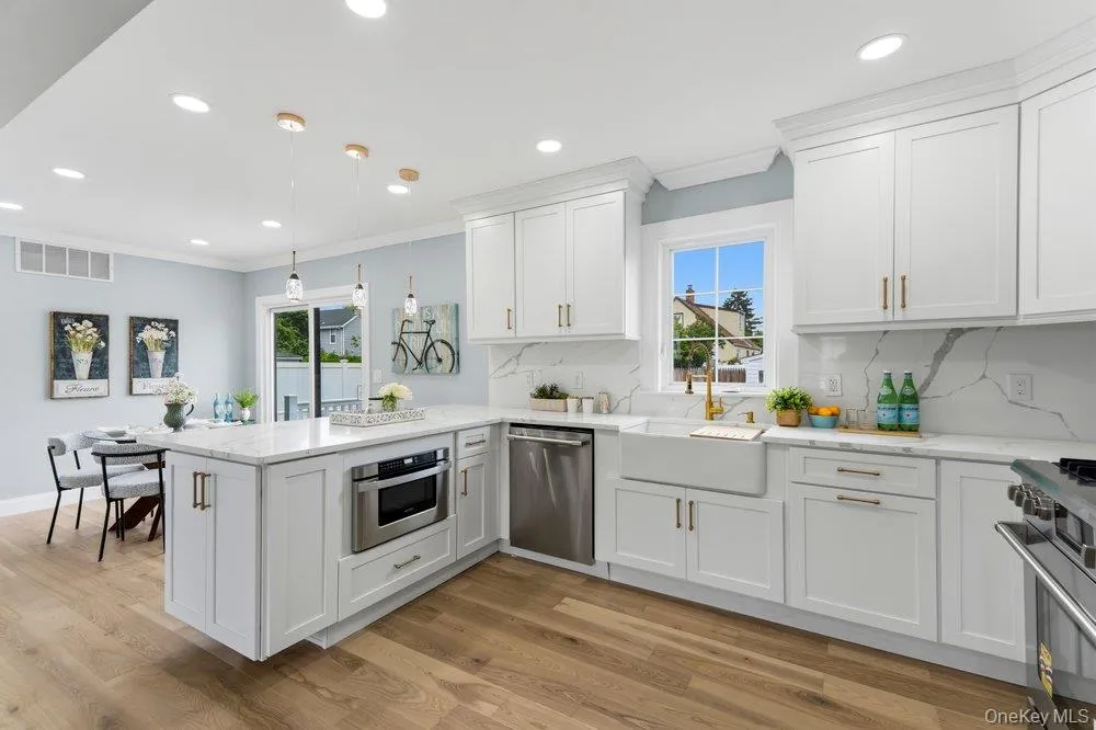 10 california Street, Oyster Bay, NY, 4 Bedrooms Bedrooms, 7 Rooms Rooms,3 BathroomsBathrooms,Residential,For Rent,california,0,1039417 10 california Street, Oyster Bay, NY, 4 Bedrooms Bedrooms, 7 Rooms Rooms,3 BathroomsBathrooms,Residential,For Rent,california,0,1039417