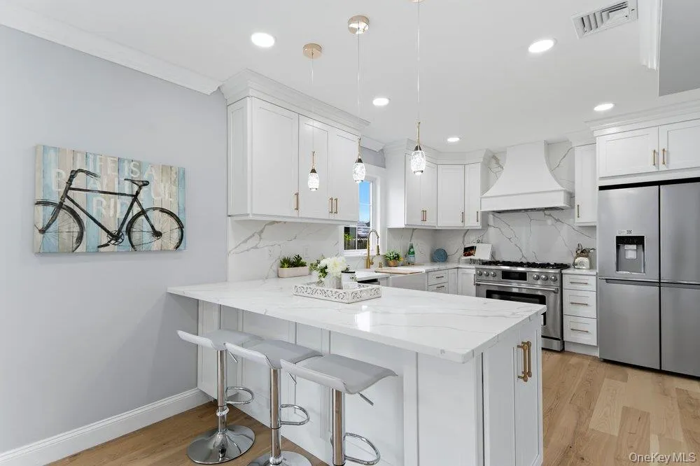 10 california Street, Oyster Bay, NY, 4 Bedrooms Bedrooms, 7 Rooms Rooms,3 BathroomsBathrooms,Residential,For Rent,california,0,1039417 10 california Street, Oyster Bay, NY, 4 Bedrooms Bedrooms, 7 Rooms Rooms,3 BathroomsBathrooms,Residential,For Rent,california,0,1039417