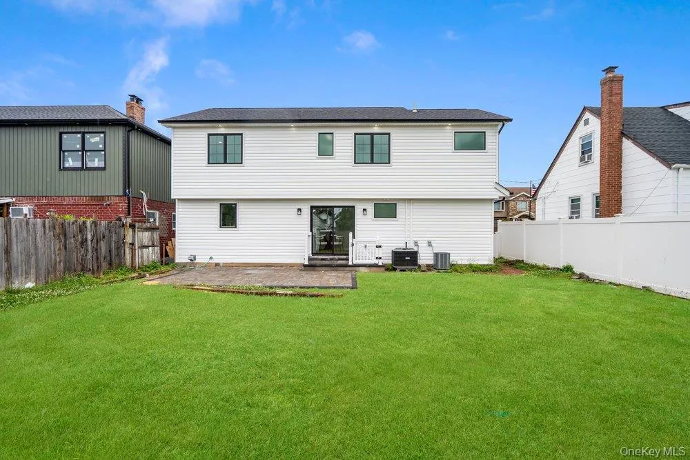 10 california Street, Oyster Bay, NY, 4 Bedrooms Bedrooms, 7 Rooms Rooms,3 BathroomsBathrooms,Residential,For Rent,california,0,1039417 10 california Street, Oyster Bay, NY, 4 Bedrooms Bedrooms, 7 Rooms Rooms,3 BathroomsBathrooms,Residential,For Rent,california,0,1039417