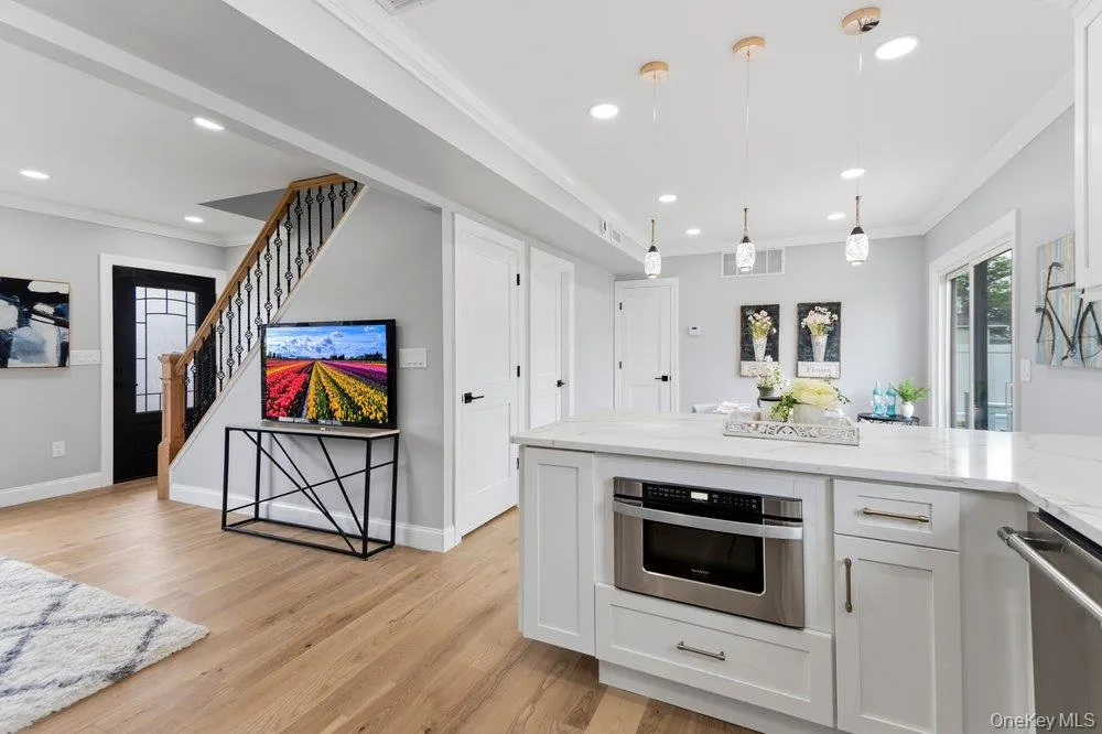 10 california Street, Oyster Bay, NY, 4 Bedrooms Bedrooms, 7 Rooms Rooms,3 BathroomsBathrooms,Residential,For Rent,california,0,1039417 10 california Street, Oyster Bay, NY, 4 Bedrooms Bedrooms, 7 Rooms Rooms,3 BathroomsBathrooms,Residential,For Rent,california,0,1039417
