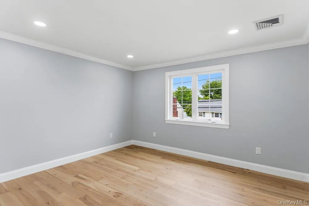 10 california Street, Oyster Bay, NY, 4 Bedrooms Bedrooms, 7 Rooms Rooms,3 BathroomsBathrooms,Residential,For Rent,california,0,1039417 10 california Street, Oyster Bay, NY, 4 Bedrooms Bedrooms, 7 Rooms Rooms,3 BathroomsBathrooms,Residential,For Rent,california,0,1039417