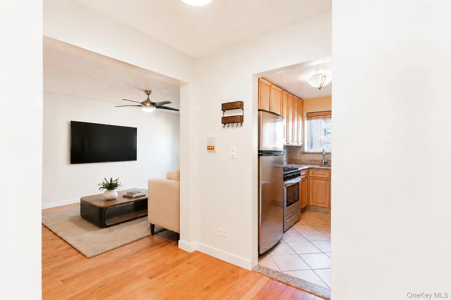 66-12 Grand Central Parkway, New York, NY, 1 Bedroom Bedrooms, 3 Rooms Rooms,1 BathroomBathrooms,Residential,For Rent,Grand Central Parkway,0,1039418 66-12 Grand Central Parkway, New York, NY, 1 Bedroom Bedrooms, 3 Rooms Rooms,1 BathroomBathrooms,Residential,For Rent,Grand Central Parkway,0,1039418