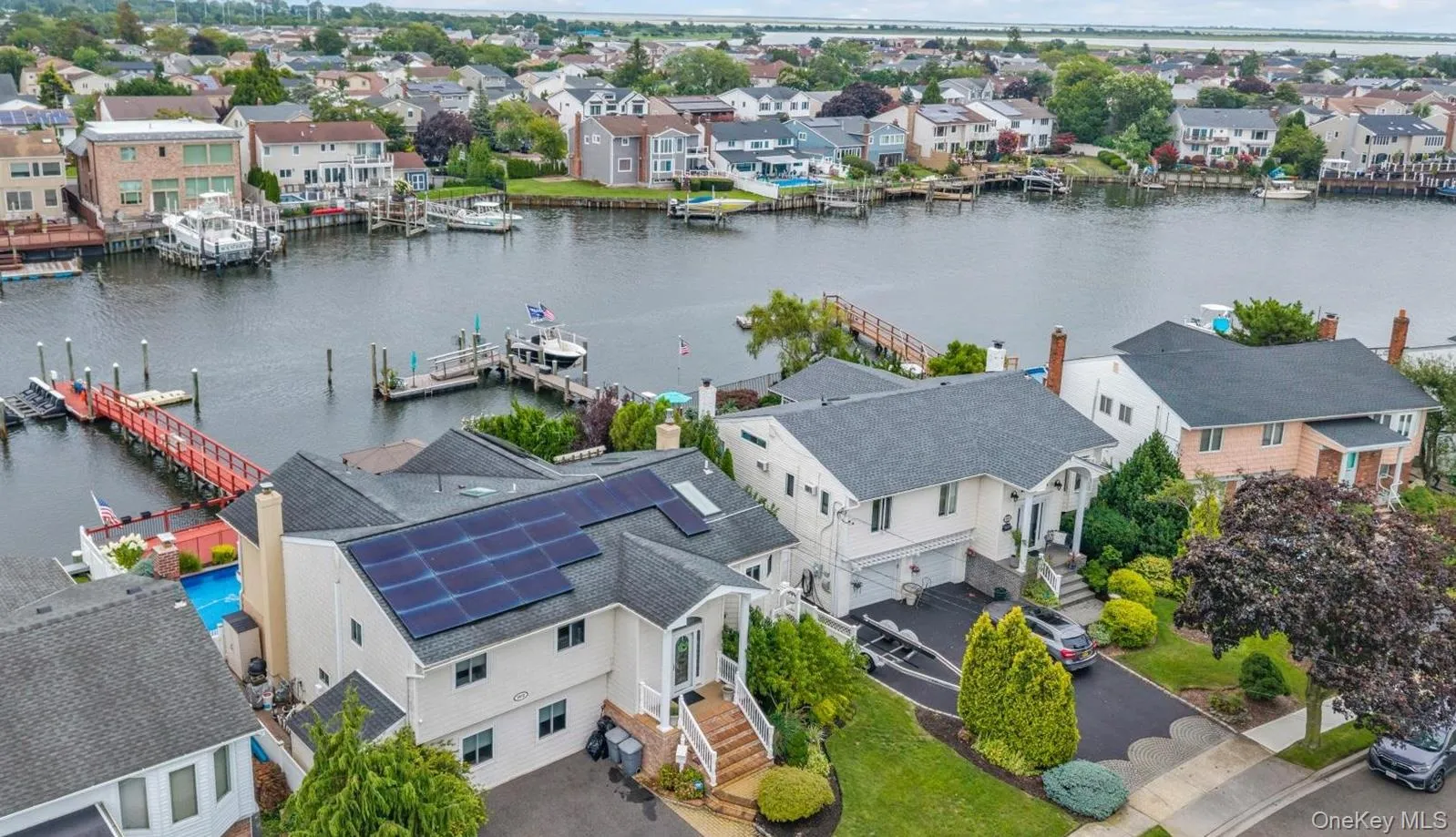 2072 Legion Street, Hempstead, NY, 5 Bedrooms Bedrooms, 10 Rooms Rooms,3 BathroomsBathrooms,Residential,For Rent,Legion,0,1039426 2072 Legion Street, Hempstead, NY, 5 Bedrooms Bedrooms, 10 Rooms Rooms,3 BathroomsBathrooms,Residential,For Rent,Legion,0,1039426
