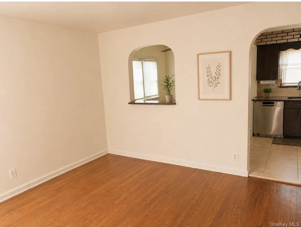 138-28 250, New York, NY, 2 Bedrooms Bedrooms, 5 Rooms Rooms,1 BathroomBathrooms,Residential Lease,For Rent,250,0,1039427 138-28 250, New York, NY, 2 Bedrooms Bedrooms, 5 Rooms Rooms,1 BathroomBathrooms,Residential Lease,For Rent,250,0,1039427