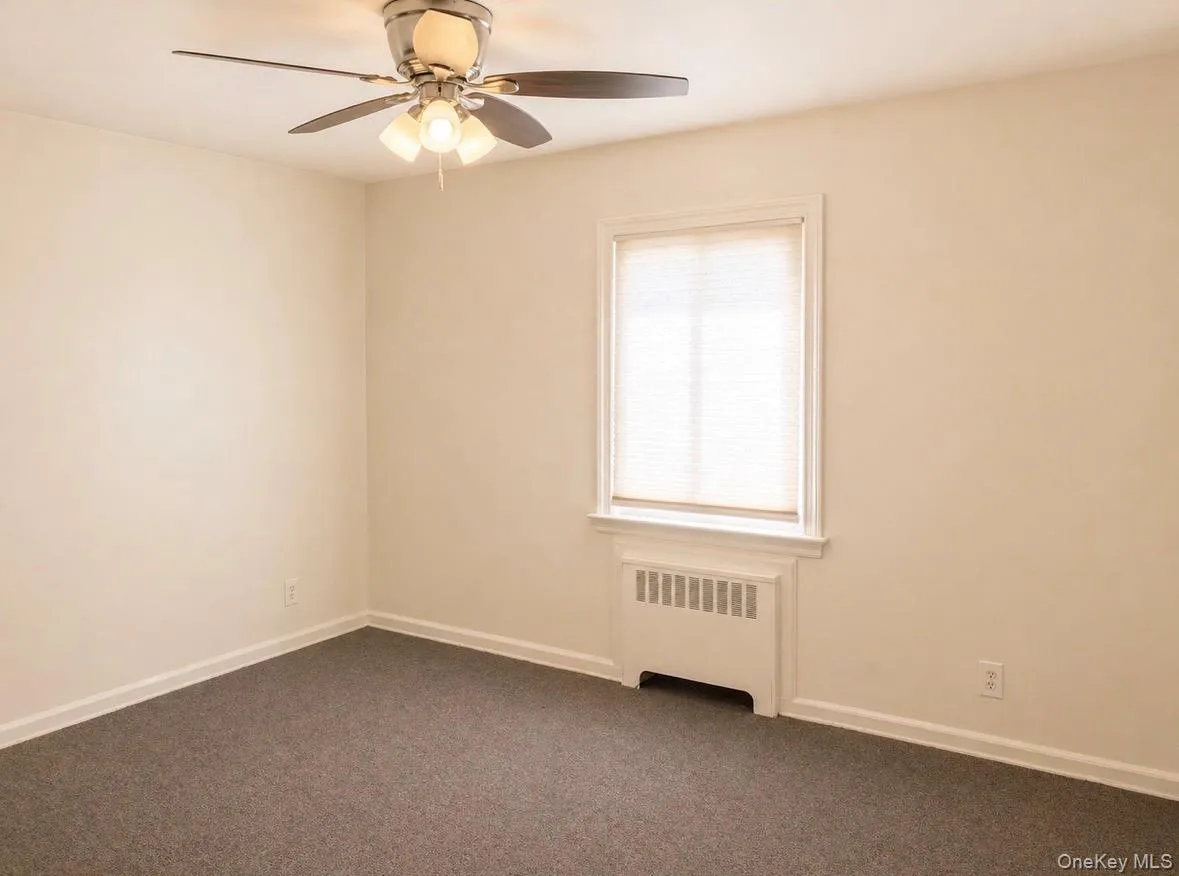 138-28 250, New York, NY, 2 Bedrooms Bedrooms, 5 Rooms Rooms,1 BathroomBathrooms,Residential Lease,For Rent,250,0,1039427 138-28 250, New York, NY, 2 Bedrooms Bedrooms, 5 Rooms Rooms,1 BathroomBathrooms,Residential Lease,For Rent,250,0,1039427