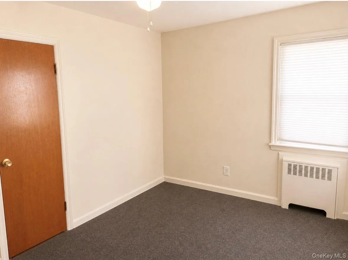 138-28 250, New York, NY, 2 Bedrooms Bedrooms, 5 Rooms Rooms,1 BathroomBathrooms,Residential Lease,For Rent,250,0,1039427 138-28 250, New York, NY, 2 Bedrooms Bedrooms, 5 Rooms Rooms,1 BathroomBathrooms,Residential Lease,For Rent,250,0,1039427