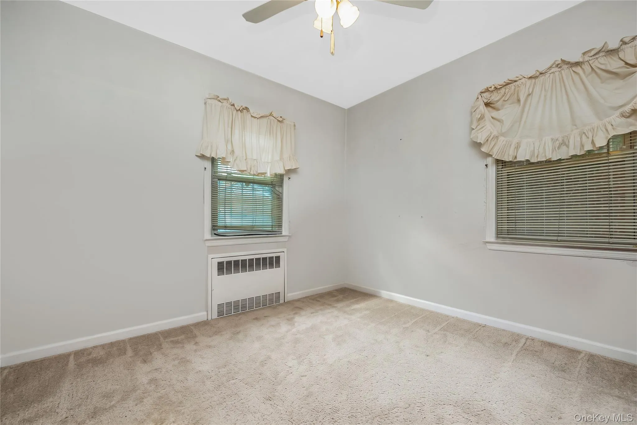 5615 196th Street, New York, NY, 4 Bedrooms Bedrooms, 7 Rooms Rooms,2 BathroomsBathrooms,Residential,For Rent,196th,0,1039431 5615 196th Street, New York, NY, 4 Bedrooms Bedrooms, 7 Rooms Rooms,2 BathroomsBathrooms,Residential,For Rent,196th,0,1039431