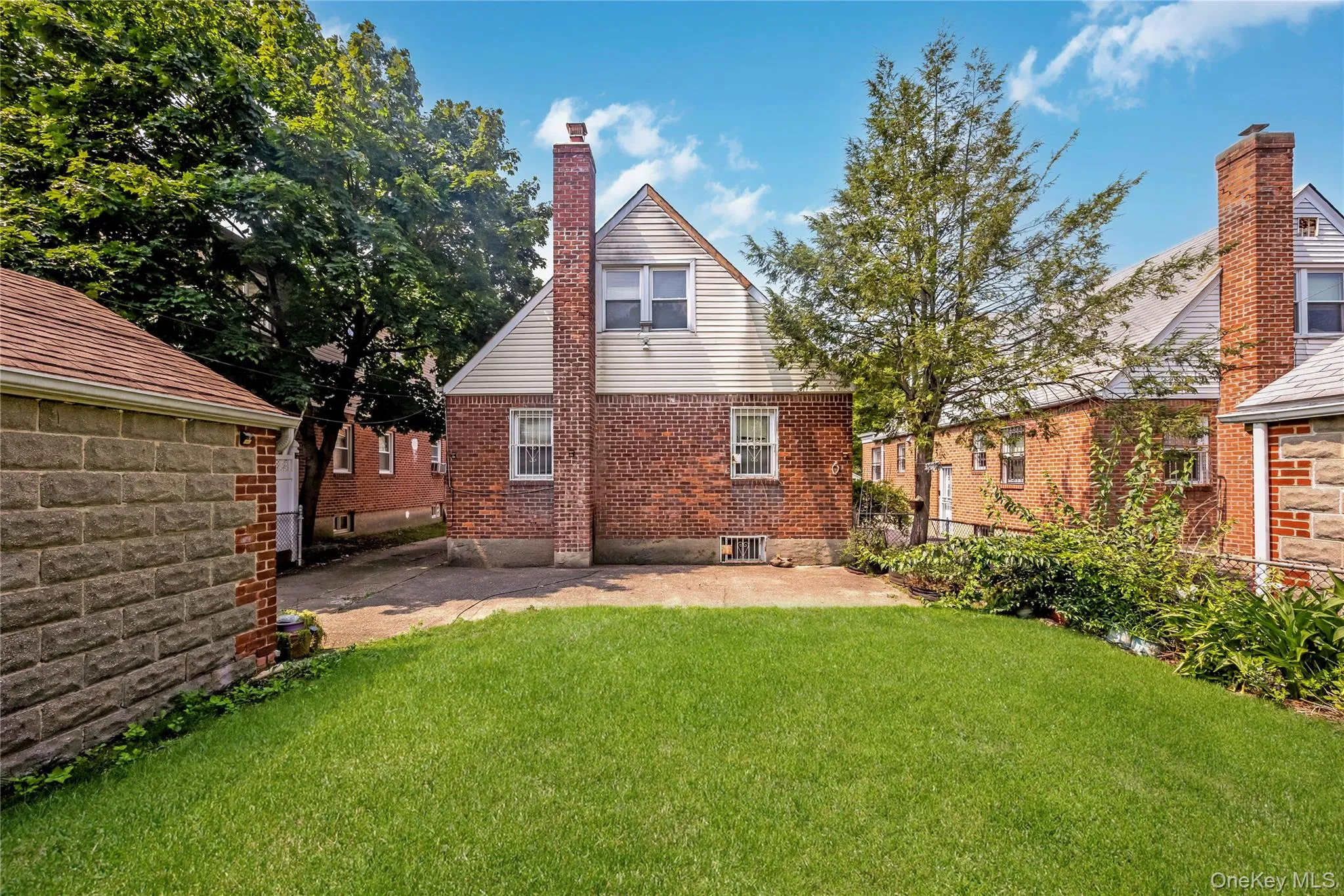 5615 196th Street, New York, NY, 4 Bedrooms Bedrooms, 7 Rooms Rooms,2 BathroomsBathrooms,Residential,For Rent,196th,0,1039431 5615 196th Street, New York, NY, 4 Bedrooms Bedrooms, 7 Rooms Rooms,2 BathroomsBathrooms,Residential,For Rent,196th,0,1039431