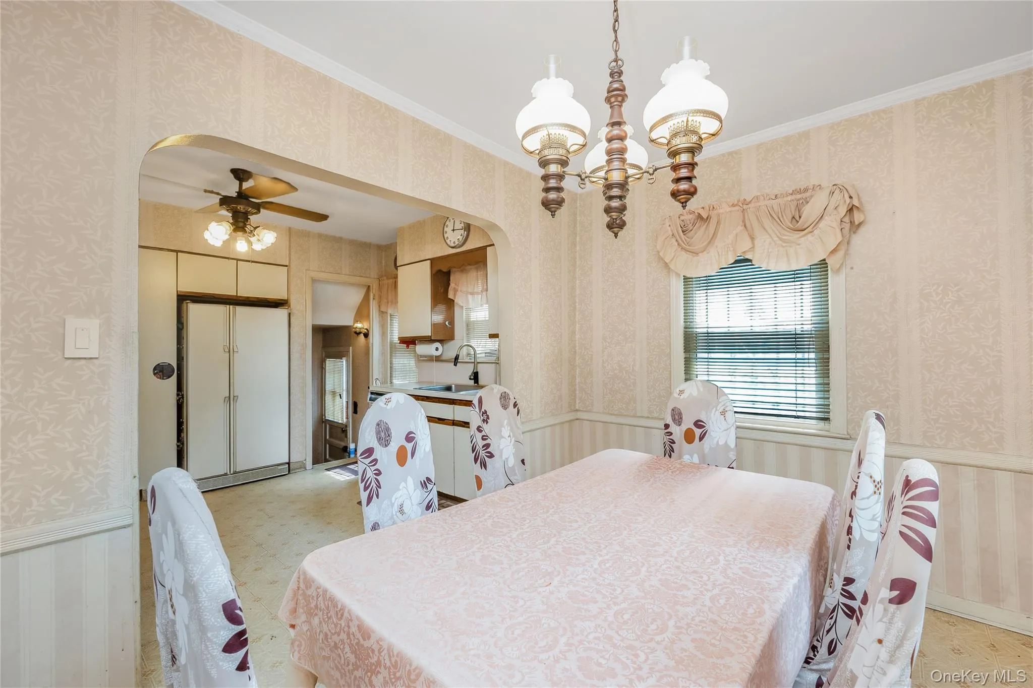 5615 196th Street, New York, NY, 4 Bedrooms Bedrooms, 7 Rooms Rooms,2 BathroomsBathrooms,Residential,For Rent,196th,0,1039431 5615 196th Street, New York, NY, 4 Bedrooms Bedrooms, 7 Rooms Rooms,2 BathroomsBathrooms,Residential,For Rent,196th,0,1039431
