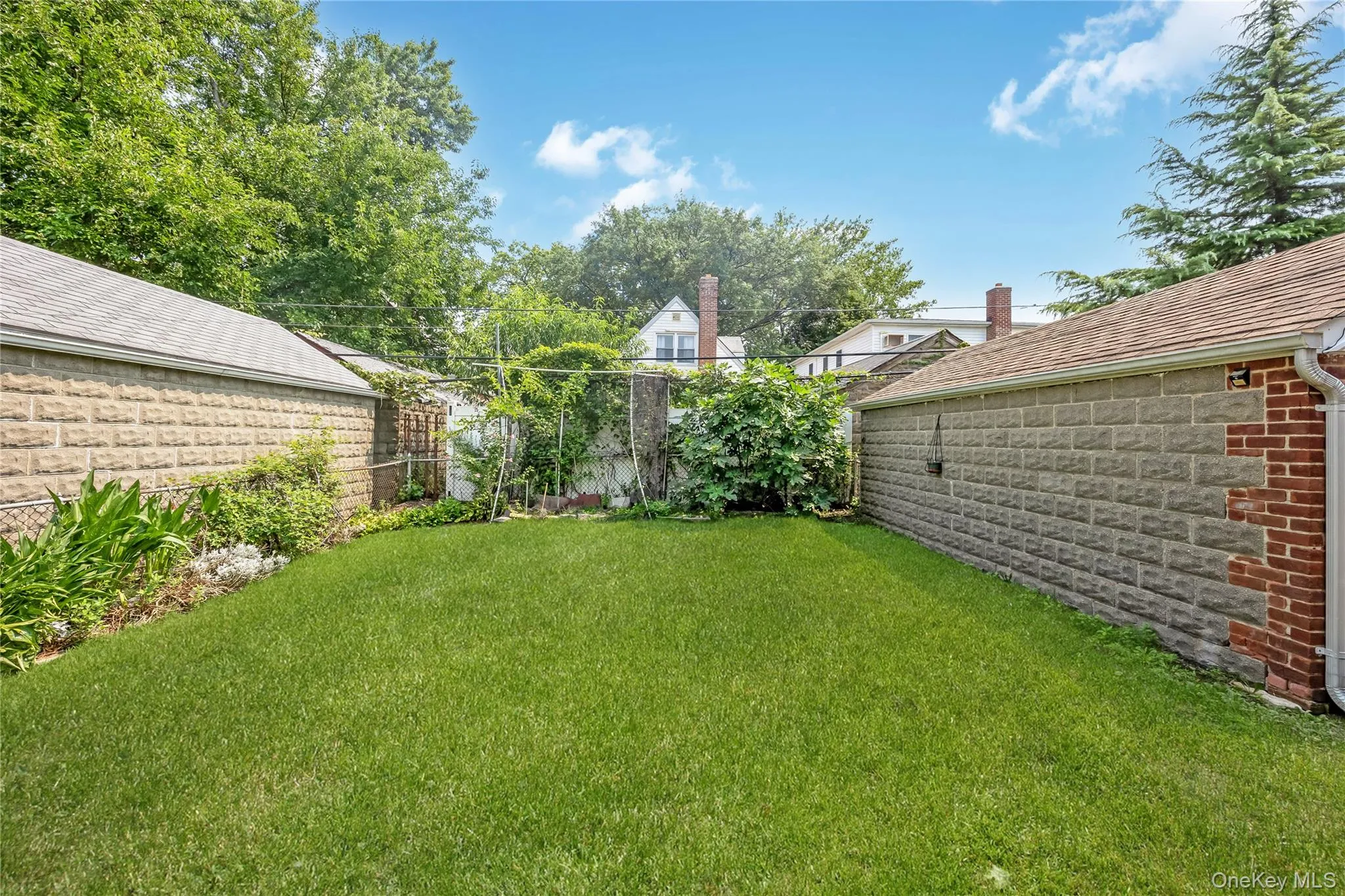 5615 196th Street, New York, NY, 4 Bedrooms Bedrooms, 7 Rooms Rooms,2 BathroomsBathrooms,Residential,For Rent,196th,0,1039431 5615 196th Street, New York, NY, 4 Bedrooms Bedrooms, 7 Rooms Rooms,2 BathroomsBathrooms,Residential,For Rent,196th,0,1039431