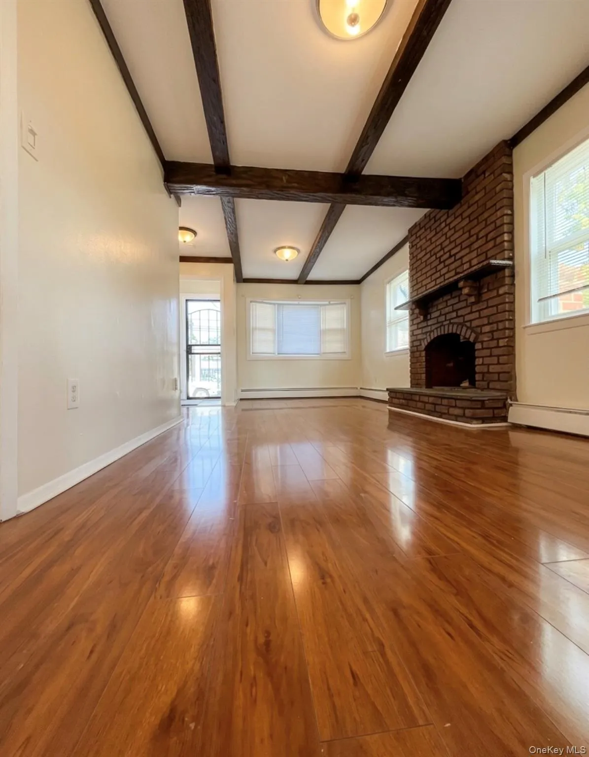 1800 Newbridge Road, Hempstead, NY, 3 Bedrooms Bedrooms, 3 Rooms Rooms,2 BathroomsBathrooms,Residential,For Rent,Newbridge,0,1039433 1800 Newbridge Road, Hempstead, NY, 3 Bedrooms Bedrooms, 3 Rooms Rooms,2 BathroomsBathrooms,Residential,For Rent,Newbridge,0,1039433