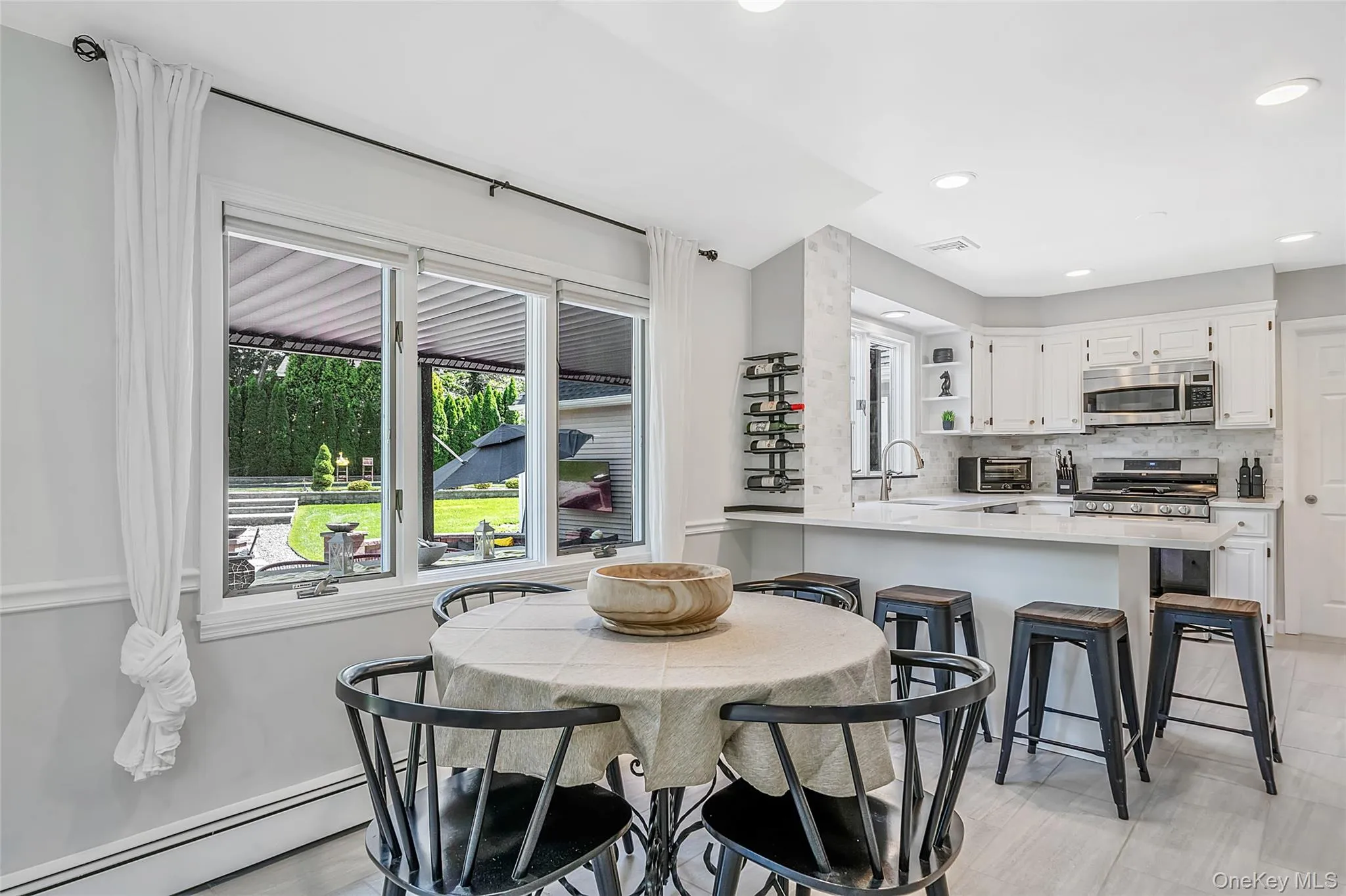 164 Cedrus Avenue, Huntington, NY, 4 Bedrooms Bedrooms, 9 Rooms Rooms,3 BathroomsBathrooms,Residential,For Rent,Cedrus,0,1039435 164 Cedrus Avenue, Huntington, NY, 4 Bedrooms Bedrooms, 9 Rooms Rooms,3 BathroomsBathrooms,Residential,For Rent,Cedrus,0,1039435