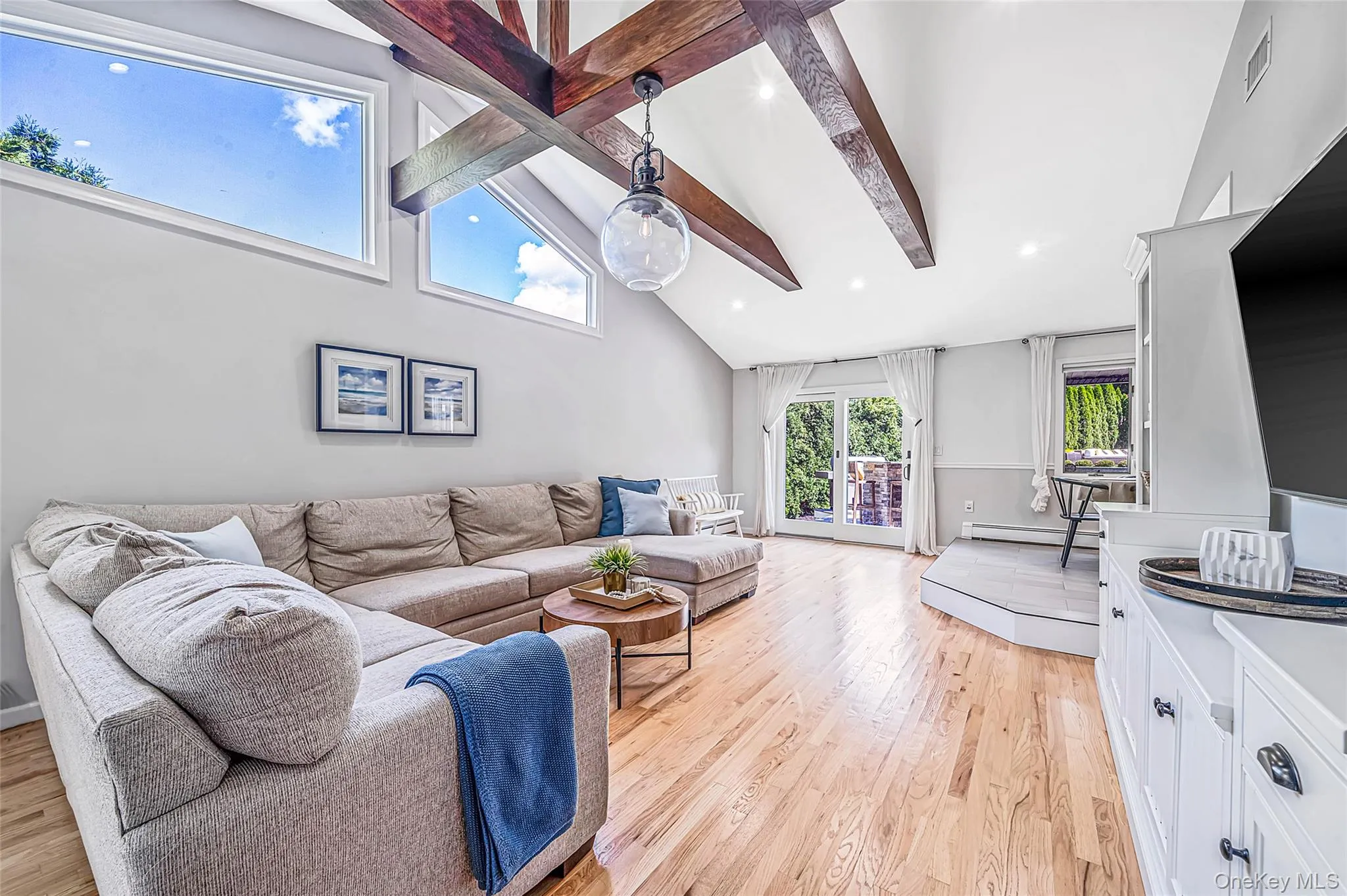 164 Cedrus Avenue, Huntington, NY, 4 Bedrooms Bedrooms, 9 Rooms Rooms,3 BathroomsBathrooms,Residential,For Rent,Cedrus,0,1039435 164 Cedrus Avenue, Huntington, NY, 4 Bedrooms Bedrooms, 9 Rooms Rooms,3 BathroomsBathrooms,Residential,For Rent,Cedrus,0,1039435