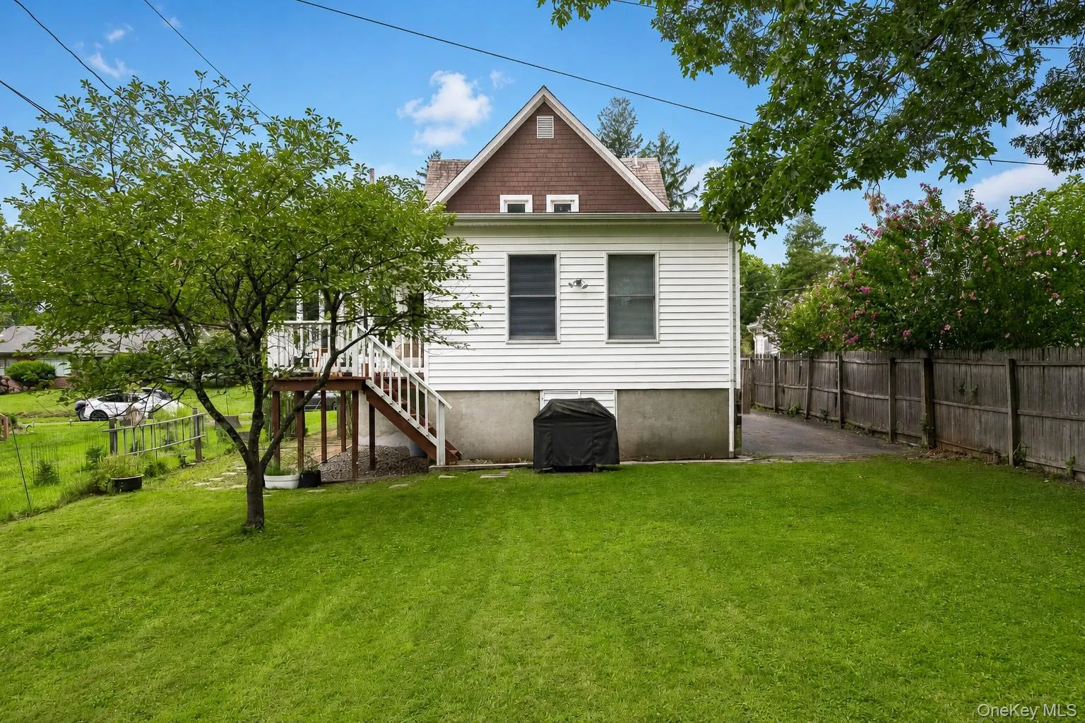 1 Elmwood Avenue, Poughkeepsie, NY, 3 Bedrooms Bedrooms, 9 Rooms Rooms,2 BathroomsBathrooms,Residential,For Rent,Elmwood,0,1039437 1 Elmwood Avenue, Poughkeepsie, NY, 3 Bedrooms Bedrooms, 9 Rooms Rooms,2 BathroomsBathrooms,Residential,For Rent,Elmwood,0,1039437