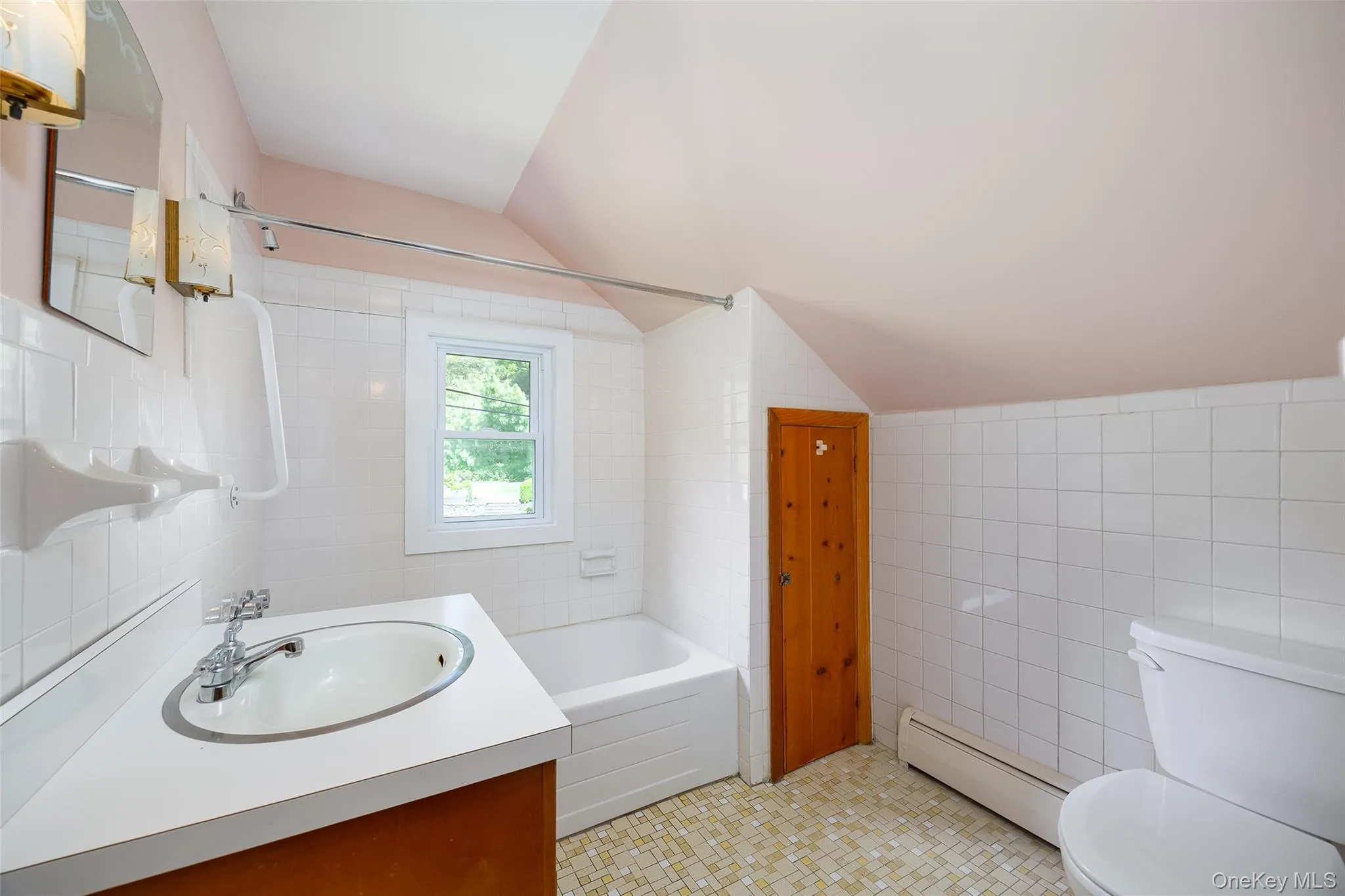 1261 Union Avenue, Newburgh (town), NY, 4 Bedrooms Bedrooms, 10 Rooms Rooms,2 BathroomsBathrooms,Residential,For Rent,Union,0,1039438 1261 Union Avenue, Newburgh (town), NY, 4 Bedrooms Bedrooms, 10 Rooms Rooms,2 BathroomsBathrooms,Residential,For Rent,Union,0,1039438