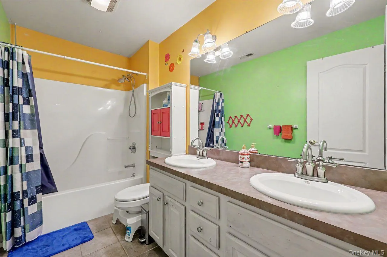 23 Monarch Drive, East Fishkill, NY, 4 Bedrooms Bedrooms, 9 Rooms Rooms,2 BathroomsBathrooms,Residential,For Rent,Monarch,0,1039445 23 Monarch Drive, East Fishkill, NY, 4 Bedrooms Bedrooms, 9 Rooms Rooms,2 BathroomsBathrooms,Residential,For Rent,Monarch,0,1039445