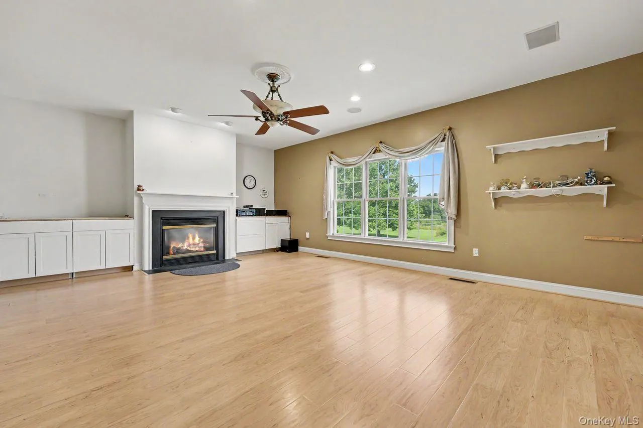 23 Monarch Drive, East Fishkill, NY, 4 Bedrooms Bedrooms, 9 Rooms Rooms,2 BathroomsBathrooms,Residential,For Rent,Monarch,0,1039445 23 Monarch Drive, East Fishkill, NY, 4 Bedrooms Bedrooms, 9 Rooms Rooms,2 BathroomsBathrooms,Residential,For Rent,Monarch,0,1039445