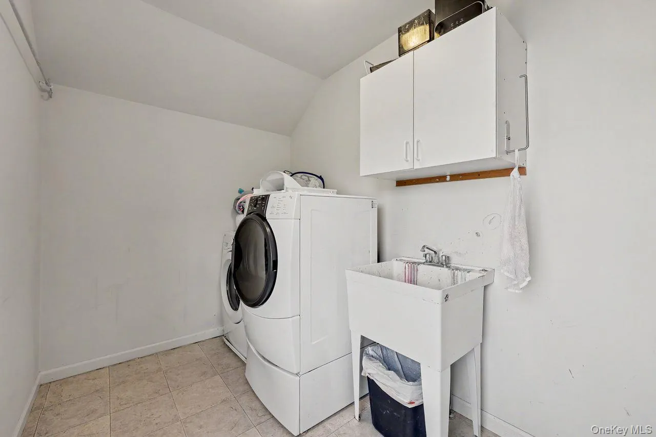 23 Monarch Drive, East Fishkill, NY, 4 Bedrooms Bedrooms, 9 Rooms Rooms,2 BathroomsBathrooms,Residential,For Rent,Monarch,0,1039445 23 Monarch Drive, East Fishkill, NY, 4 Bedrooms Bedrooms, 9 Rooms Rooms,2 BathroomsBathrooms,Residential,For Rent,Monarch,0,1039445
