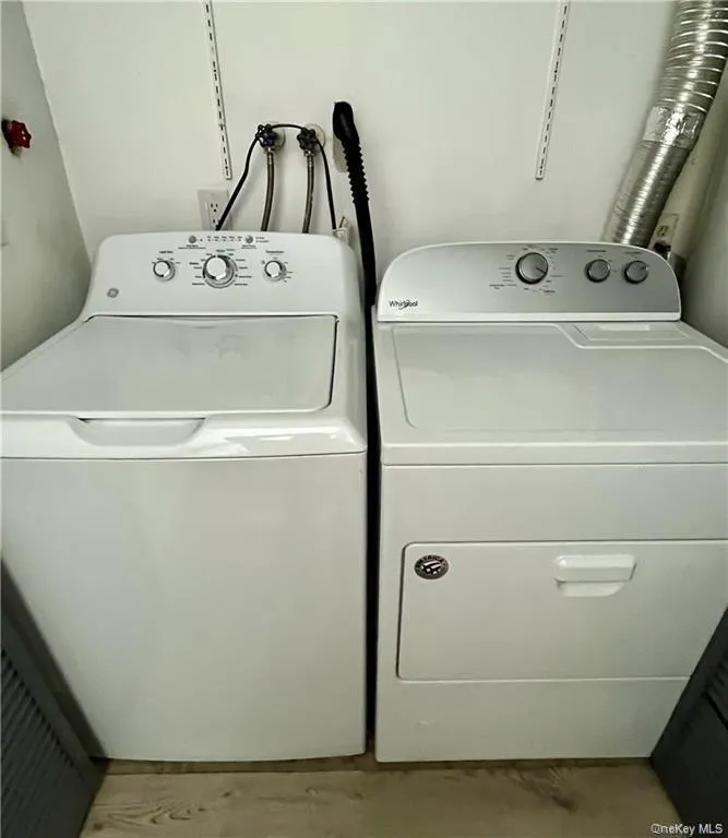 2110 Whispering Hills, Chester Town, NY, 3 Bedrooms Bedrooms, 6 Rooms Rooms,2 BathroomsBathrooms,Residential Lease,For Rent,Whispering,0,1039451 2110 Whispering Hills, Chester Town, NY, 3 Bedrooms Bedrooms, 6 Rooms Rooms,2 BathroomsBathrooms,Residential Lease,For Rent,Whispering,0,1039451
