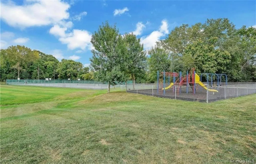 2110 Whispering Hills, Chester Town, NY, 3 Bedrooms Bedrooms, 6 Rooms Rooms,2 BathroomsBathrooms,Residential Lease,For Rent,Whispering,0,1039451 2110 Whispering Hills, Chester Town, NY, 3 Bedrooms Bedrooms, 6 Rooms Rooms,2 BathroomsBathrooms,Residential Lease,For Rent,Whispering,0,1039451