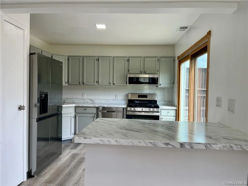 2110 Whispering Hills, Chester Town, NY, 3 Bedrooms Bedrooms, 6 Rooms Rooms,2 BathroomsBathrooms,Residential Lease,For Rent,Whispering,0,1039451 2110 Whispering Hills, Chester Town, NY, 3 Bedrooms Bedrooms, 6 Rooms Rooms,2 BathroomsBathrooms,Residential Lease,For Rent,Whispering,0,1039451