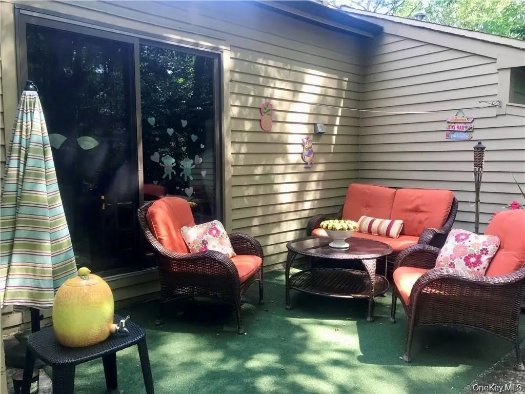 7 Ironwood Drive, Woodbury, NY, 2 Bedrooms Bedrooms, 5 Rooms Rooms,2 BathroomsBathrooms,Residential,For Rent,Ironwood,0,1039455 7 Ironwood Drive, Woodbury, NY, 2 Bedrooms Bedrooms, 5 Rooms Rooms,2 BathroomsBathrooms,Residential,For Rent,Ironwood,0,1039455