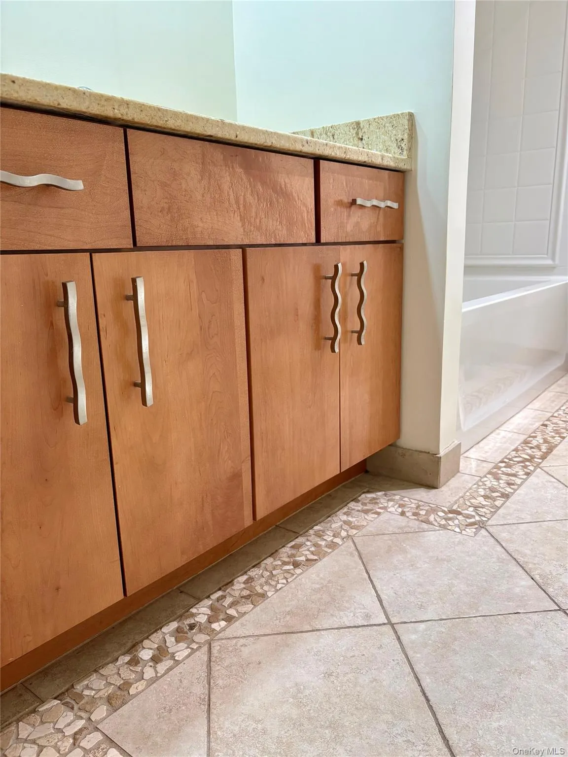 7 Ironwood Drive, Woodbury, NY, 2 Bedrooms Bedrooms, 5 Rooms Rooms,2 BathroomsBathrooms,Residential,For Rent,Ironwood,0,1039455 7 Ironwood Drive, Woodbury, NY, 2 Bedrooms Bedrooms, 5 Rooms Rooms,2 BathroomsBathrooms,Residential,For Rent,Ironwood,0,1039455