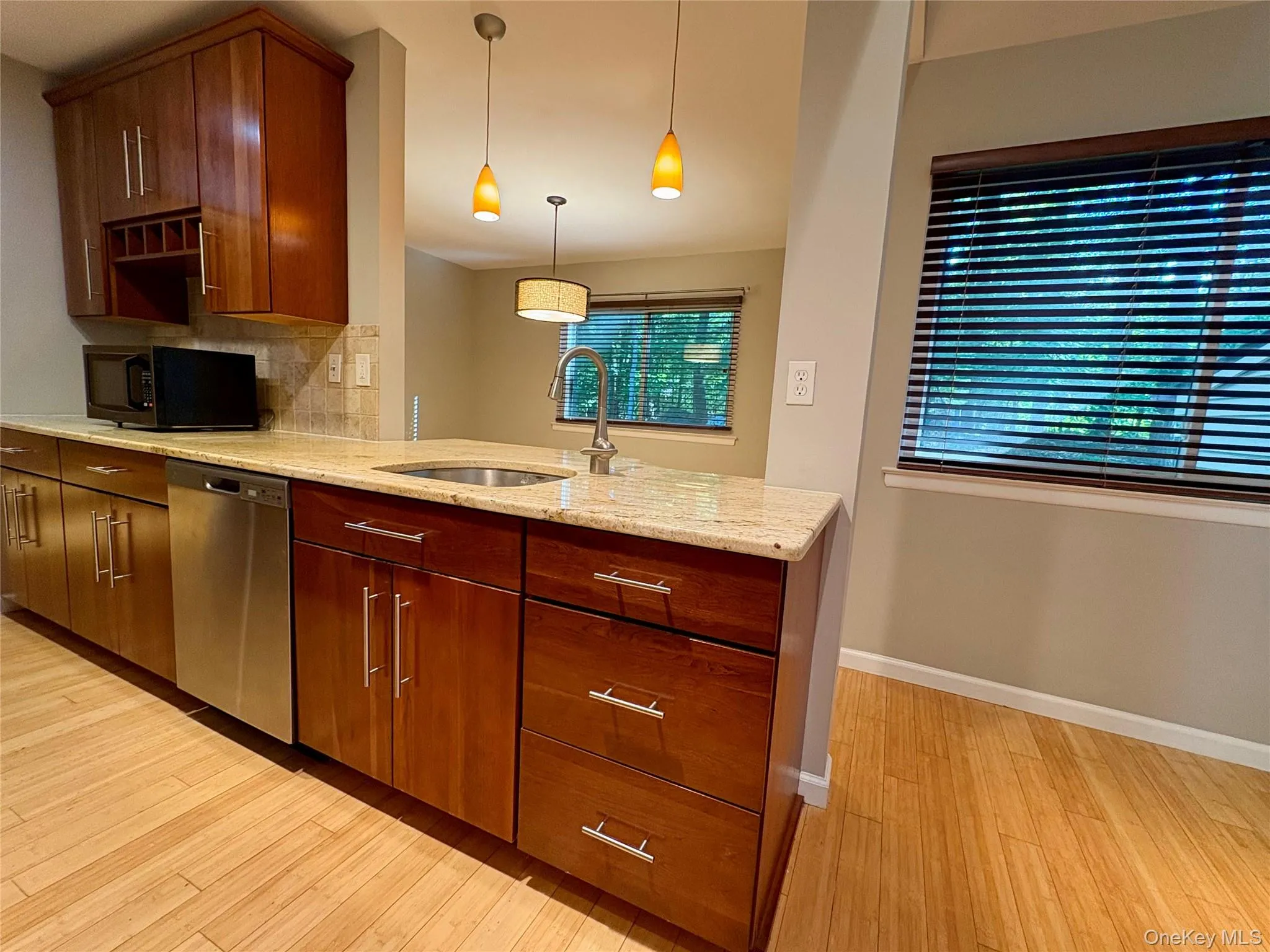 7 Ironwood Drive, Woodbury, NY, 2 Bedrooms Bedrooms, 5 Rooms Rooms,2 BathroomsBathrooms,Residential,For Rent,Ironwood,0,1039455 7 Ironwood Drive, Woodbury, NY, 2 Bedrooms Bedrooms, 5 Rooms Rooms,2 BathroomsBathrooms,Residential,For Rent,Ironwood,0,1039455