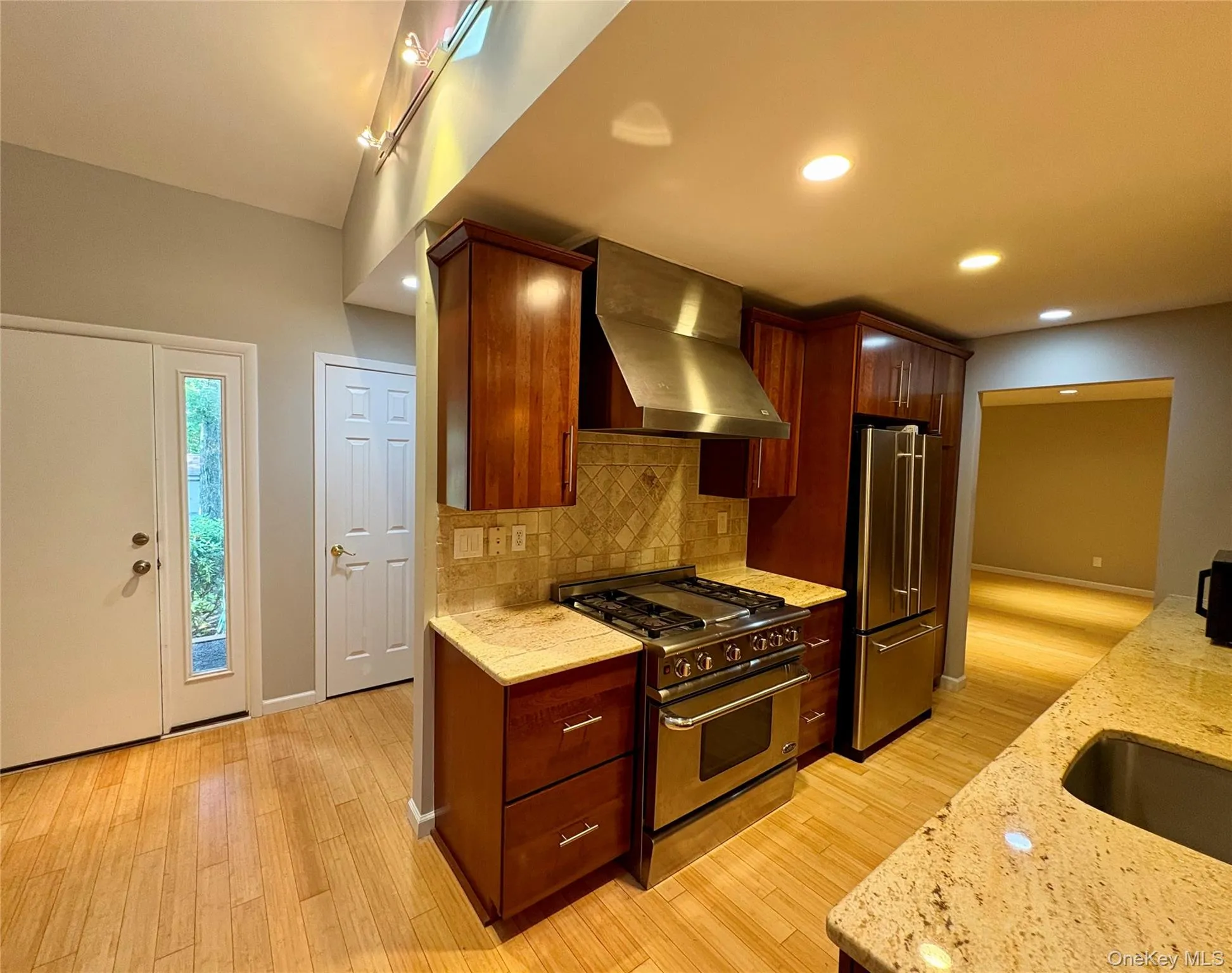 7 Ironwood Drive, Woodbury, NY, 2 Bedrooms Bedrooms, 5 Rooms Rooms,2 BathroomsBathrooms,Residential,For Rent,Ironwood,0,1039455 7 Ironwood Drive, Woodbury, NY, 2 Bedrooms Bedrooms, 5 Rooms Rooms,2 BathroomsBathrooms,Residential,For Rent,Ironwood,0,1039455
