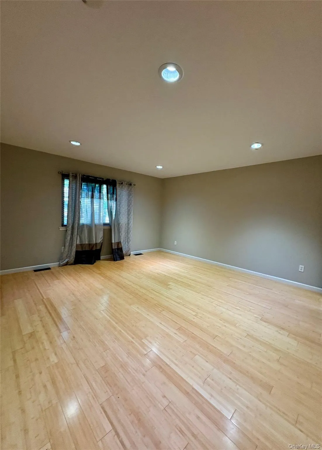 7 Ironwood Drive, Woodbury, NY, 2 Bedrooms Bedrooms, 5 Rooms Rooms,2 BathroomsBathrooms,Residential,For Rent,Ironwood,0,1039455 7 Ironwood Drive, Woodbury, NY, 2 Bedrooms Bedrooms, 5 Rooms Rooms,2 BathroomsBathrooms,Residential,For Rent,Ironwood,0,1039455