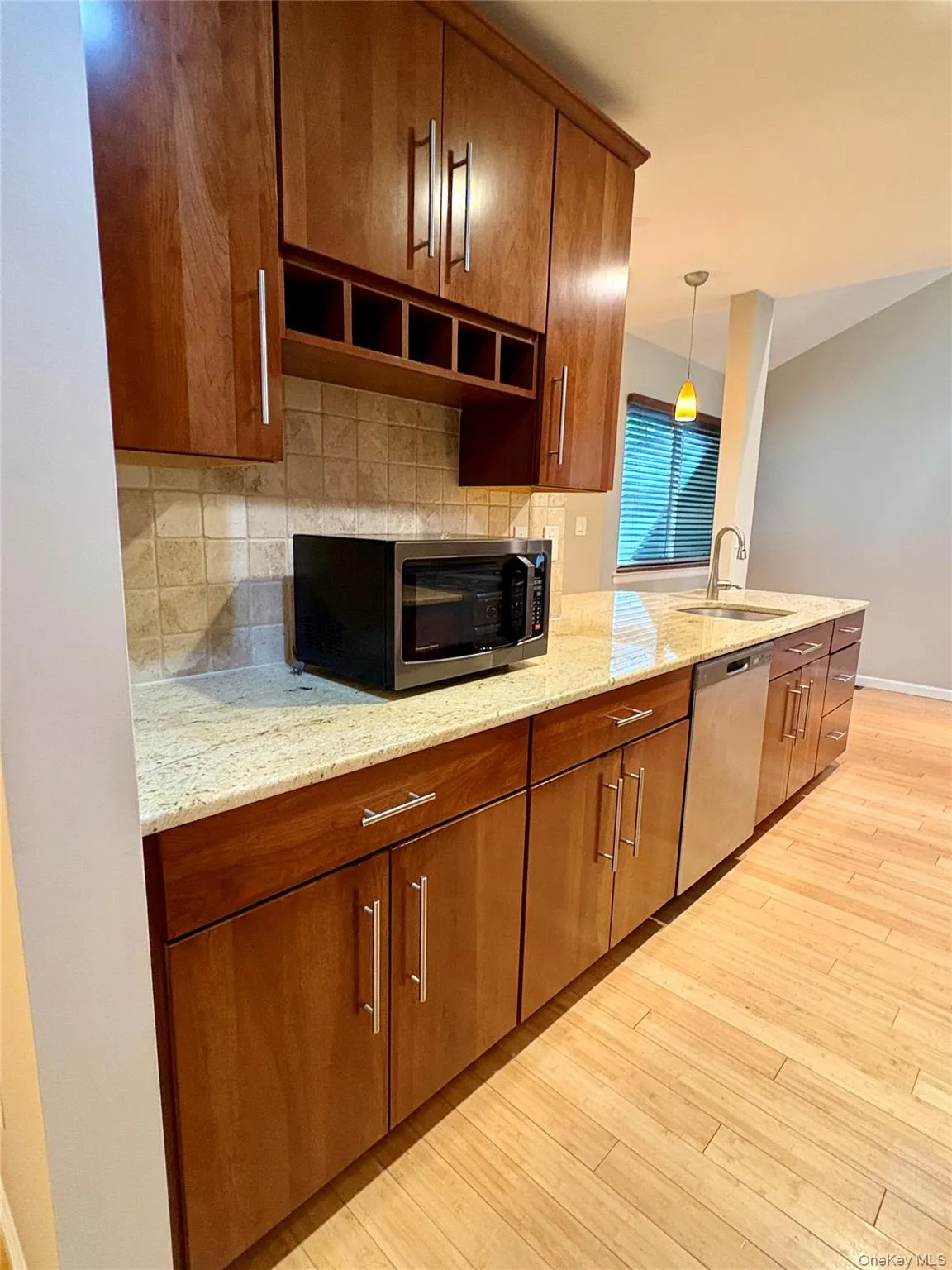 7 Ironwood Drive, Woodbury, NY, 2 Bedrooms Bedrooms, 5 Rooms Rooms,2 BathroomsBathrooms,Residential,For Rent,Ironwood,0,1039455 7 Ironwood Drive, Woodbury, NY, 2 Bedrooms Bedrooms, 5 Rooms Rooms,2 BathroomsBathrooms,Residential,For Rent,Ironwood,0,1039455