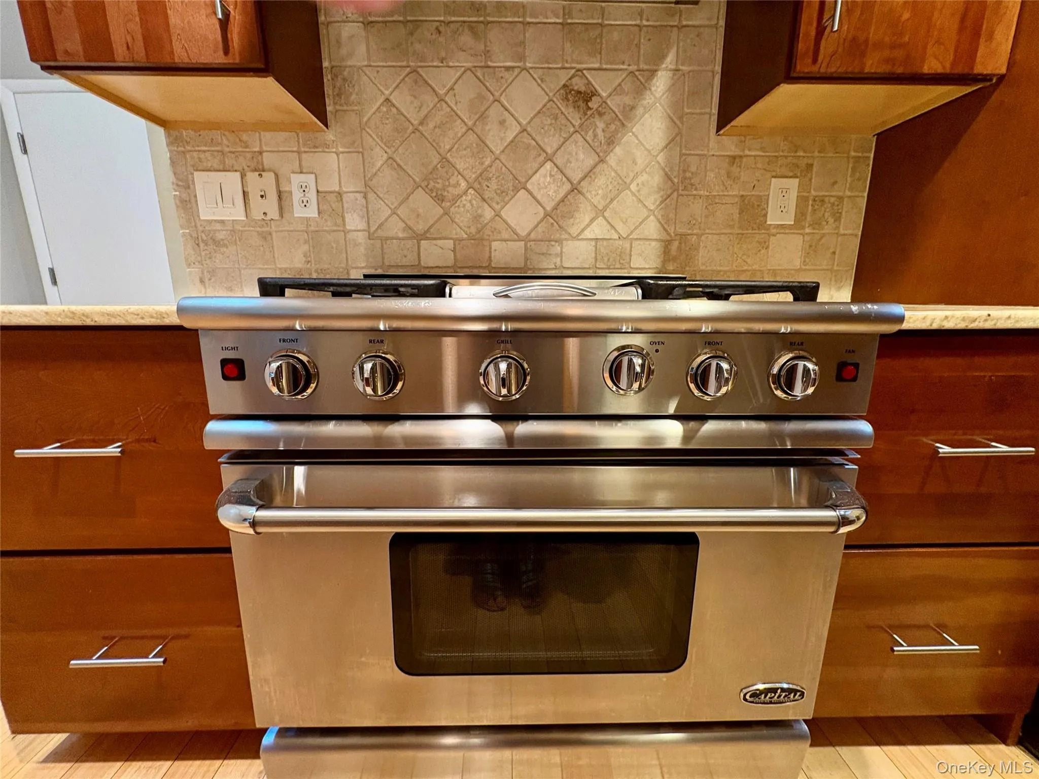 7 Ironwood Drive, Woodbury, NY, 2 Bedrooms Bedrooms, 5 Rooms Rooms,2 BathroomsBathrooms,Residential,For Rent,Ironwood,0,1039455 7 Ironwood Drive, Woodbury, NY, 2 Bedrooms Bedrooms, 5 Rooms Rooms,2 BathroomsBathrooms,Residential,For Rent,Ironwood,0,1039455