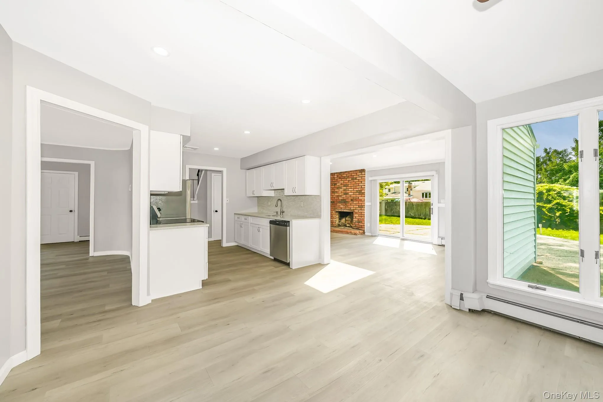 70 Woodview Lane, Brookhaven, NY, 4 Bedrooms Bedrooms, 8 Rooms Rooms,2 BathroomsBathrooms,Residential,For Rent,Woodview,0,1039458 70 Woodview Lane, Brookhaven, NY, 4 Bedrooms Bedrooms, 8 Rooms Rooms,2 BathroomsBathrooms,Residential,For Rent,Woodview,0,1039458