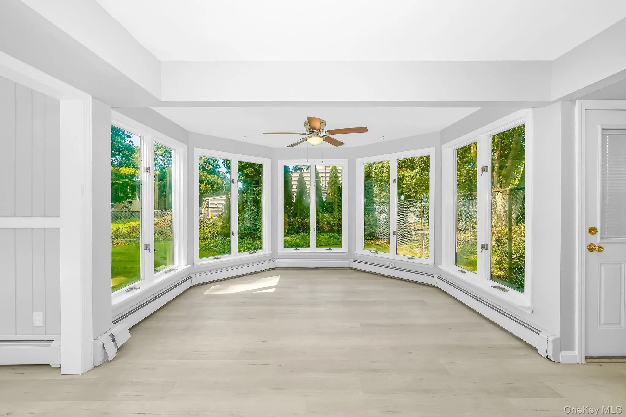 70 Woodview Lane, Brookhaven, NY, 4 Bedrooms Bedrooms, 8 Rooms Rooms,2 BathroomsBathrooms,Residential,For Rent,Woodview,0,1039458 70 Woodview Lane, Brookhaven, NY, 4 Bedrooms Bedrooms, 8 Rooms Rooms,2 BathroomsBathrooms,Residential,For Rent,Woodview,0,1039458