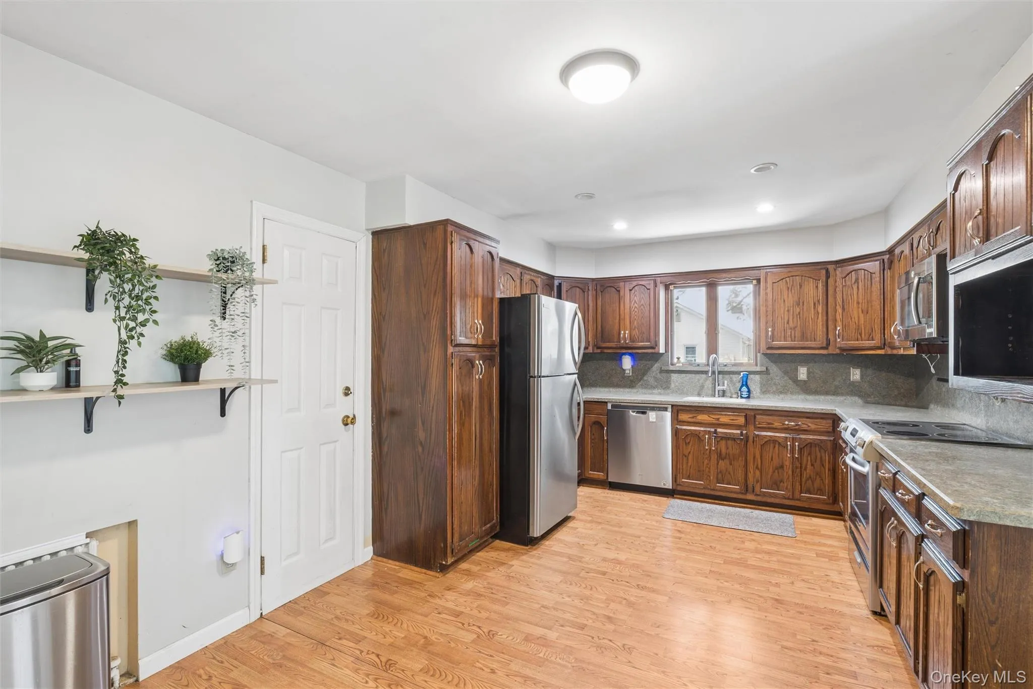 42 Lexington Avenue, Babylon, NY, 3 Bedrooms Bedrooms, 7 Rooms Rooms,2 BathroomsBathrooms,Residential,For Rent,Lexington,0,1039465 42 Lexington Avenue, Babylon, NY, 3 Bedrooms Bedrooms, 7 Rooms Rooms,2 BathroomsBathrooms,Residential,For Rent,Lexington,0,1039465