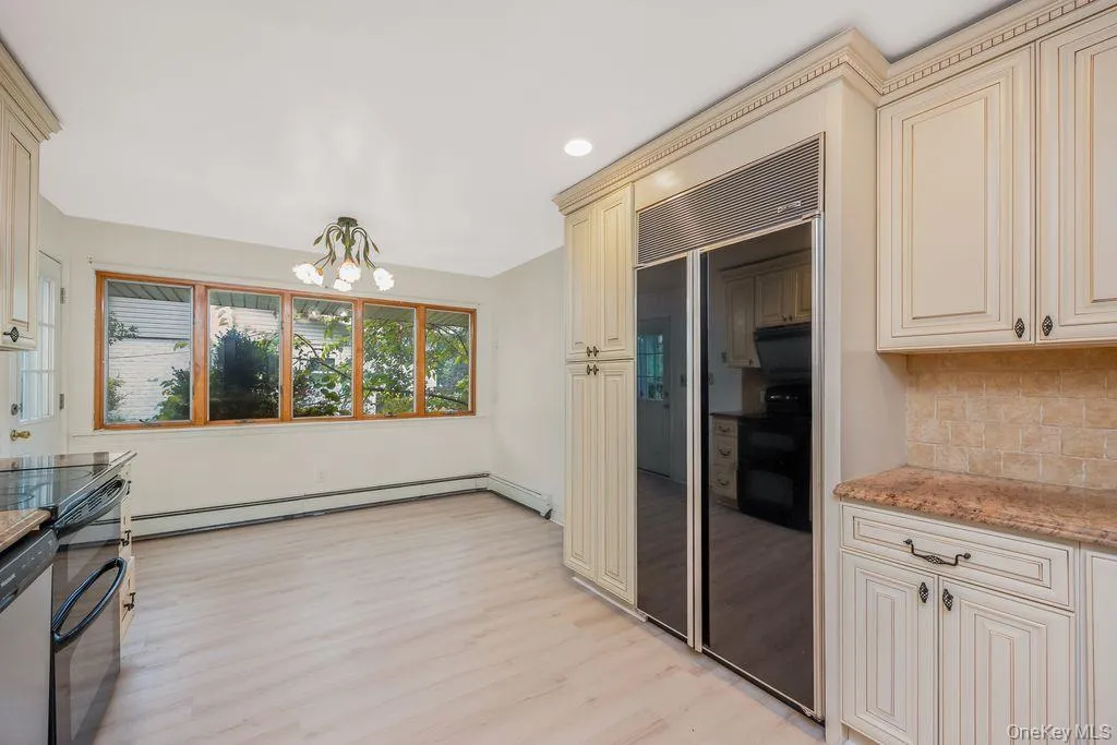 6 Village Drive, Oyster Bay, NY, 5 Bedrooms Bedrooms, 7 Rooms Rooms,3 BathroomsBathrooms,Residential Lease,For Rent,Village,0,1039472 6 Village Drive, Oyster Bay, NY, 5 Bedrooms Bedrooms, 7 Rooms Rooms,3 BathroomsBathrooms,Residential Lease,For Rent,Village,0,1039472