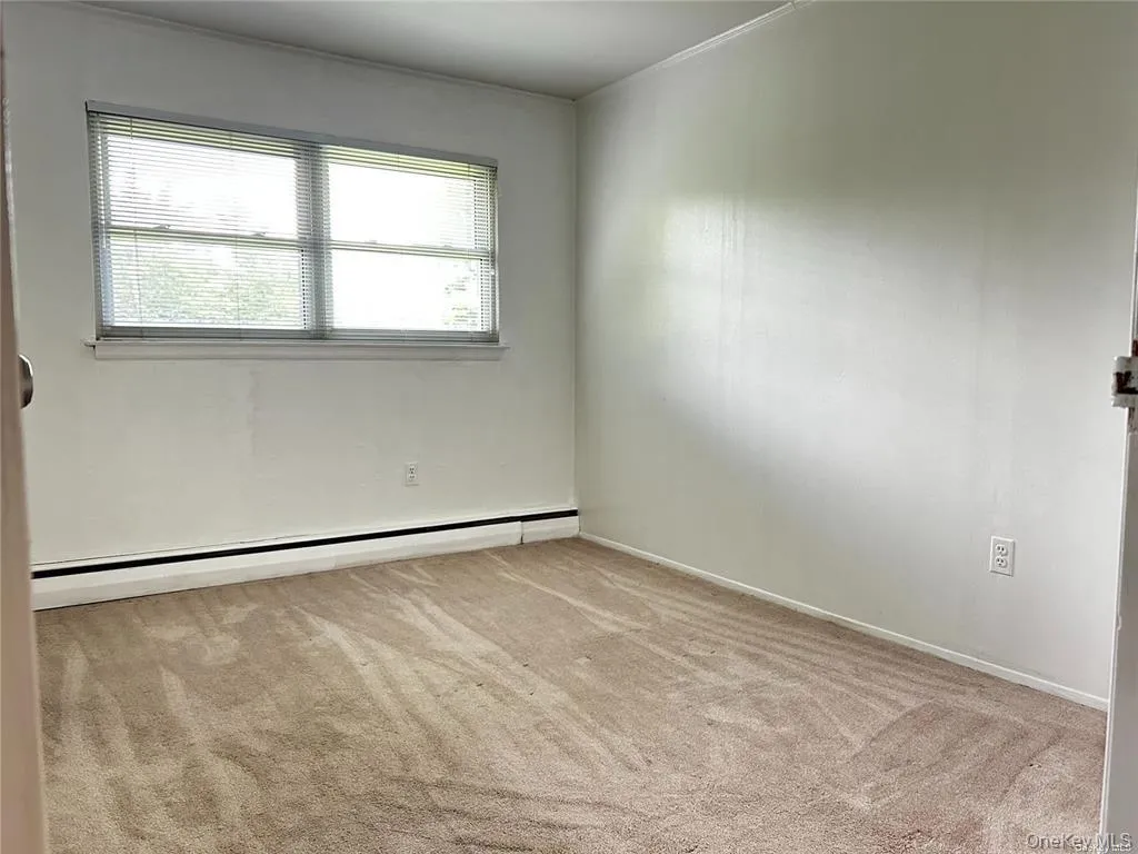 6 Village Drive, Oyster Bay, NY, 5 Bedrooms Bedrooms, 7 Rooms Rooms,3 BathroomsBathrooms,Residential Lease,For Rent,Village,0,1039472 6 Village Drive, Oyster Bay, NY, 5 Bedrooms Bedrooms, 7 Rooms Rooms,3 BathroomsBathrooms,Residential Lease,For Rent,Village,0,1039472